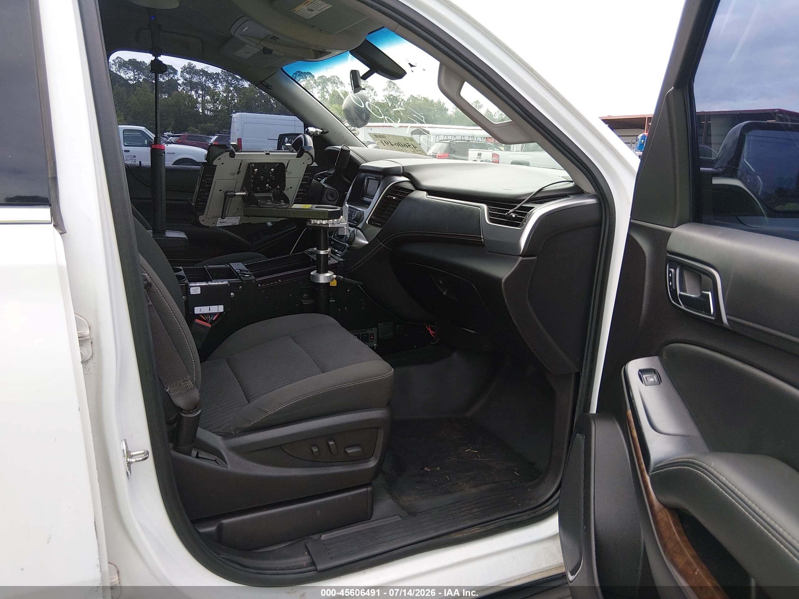 2015 Chevrolet Tahoe Commercial Fleet Черный vin: 1GNSK3KC6FR280305