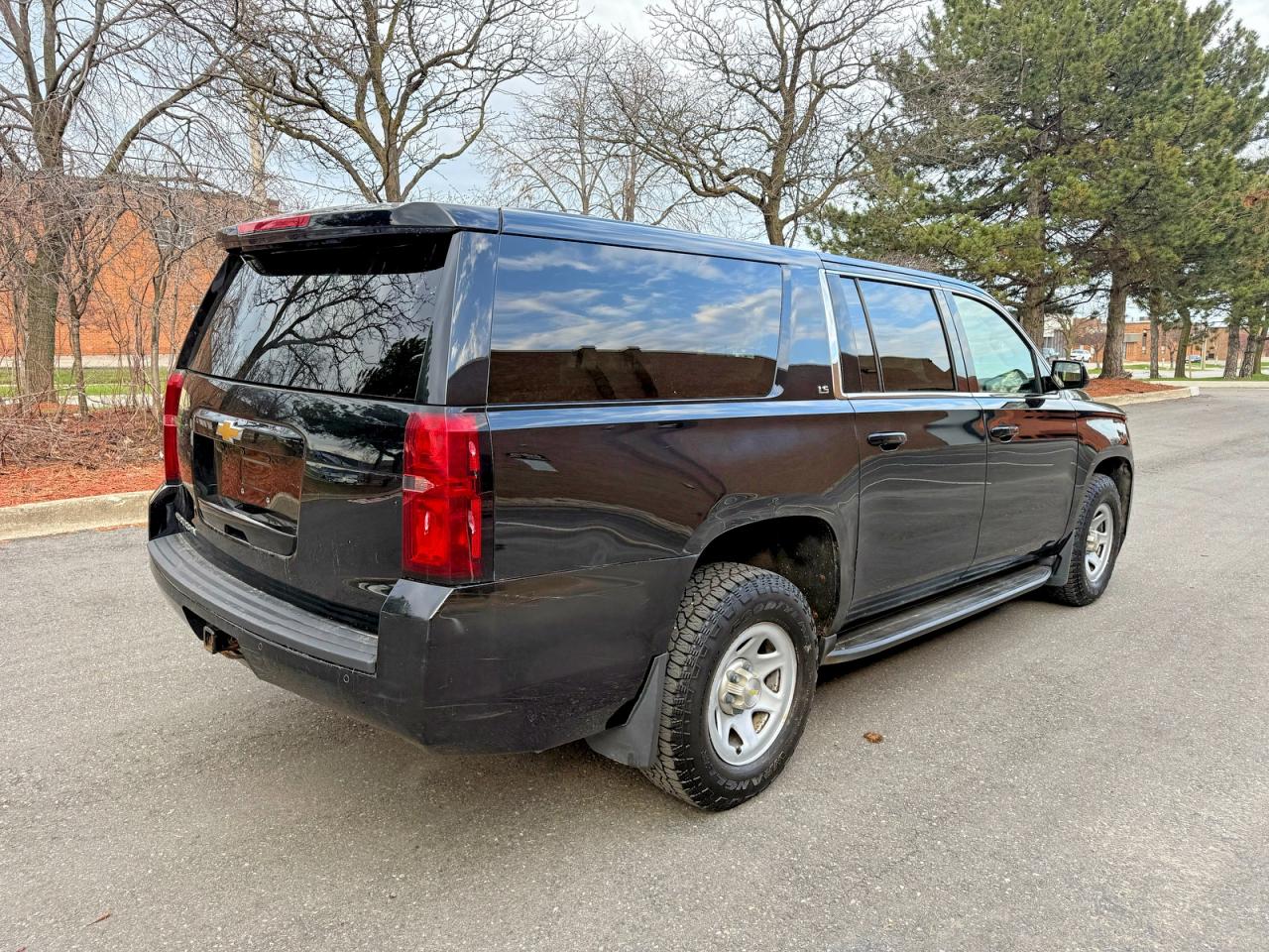 2015 Chevrolet Suburban K1500 Black vin: 1GNSK5EC1FR259014