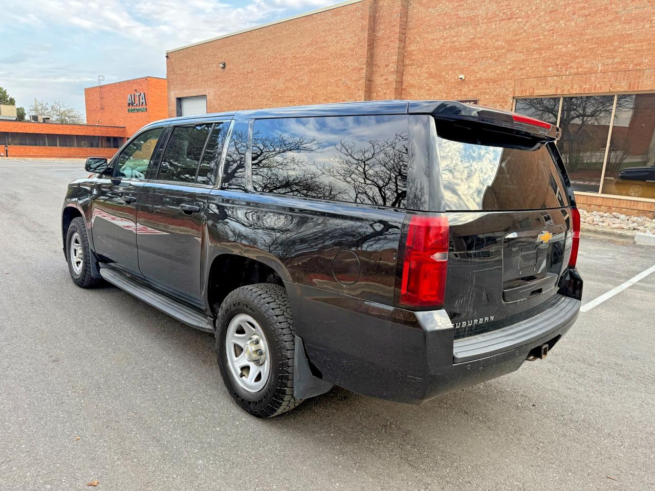 2015 Chevrolet Suburban K1500 Black vin: 1GNSK5EC1FR259014