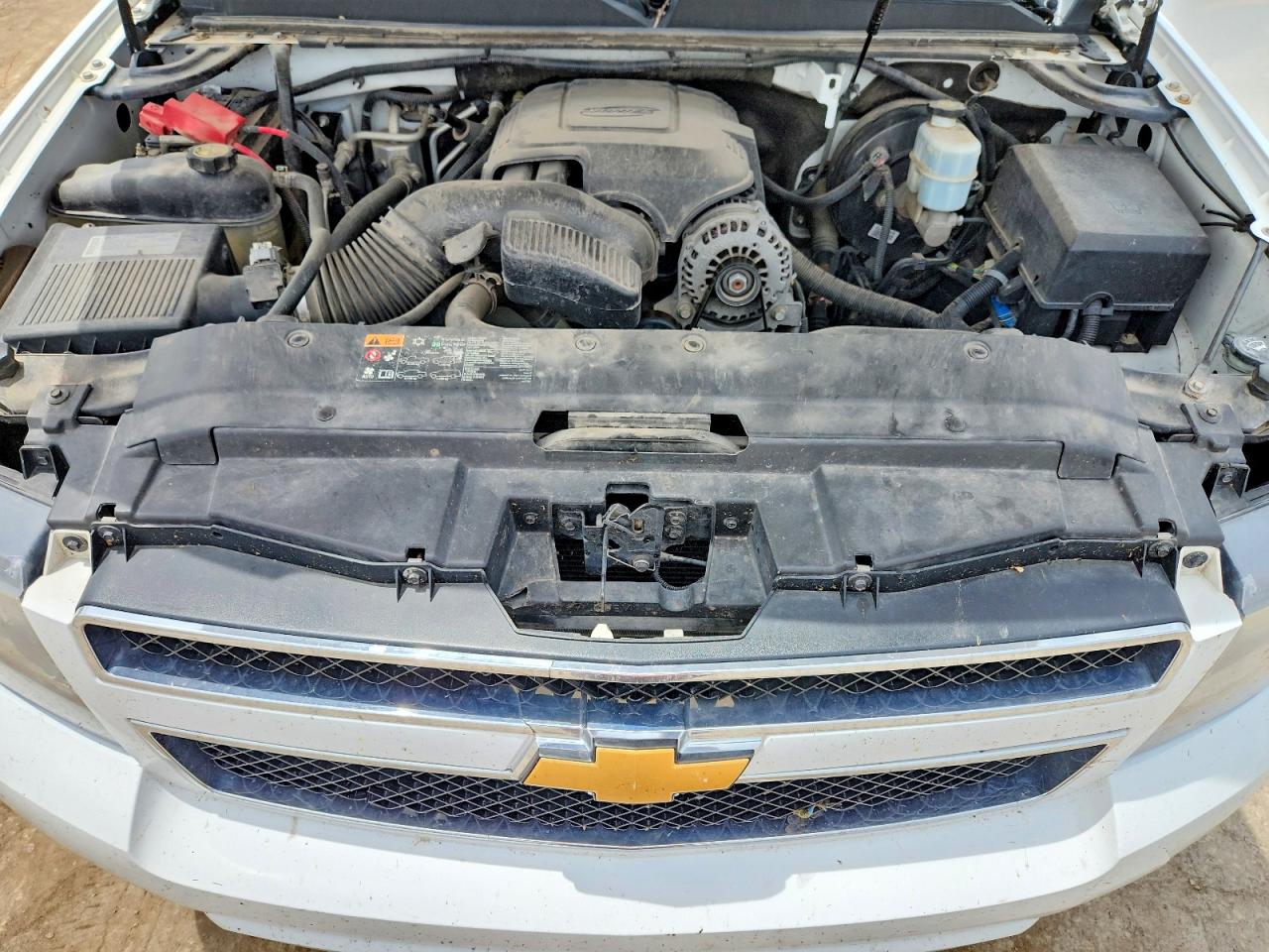 2013 Chevrolet Tahoe K1500 Ls White vin: 1GNSKAE00DR328867