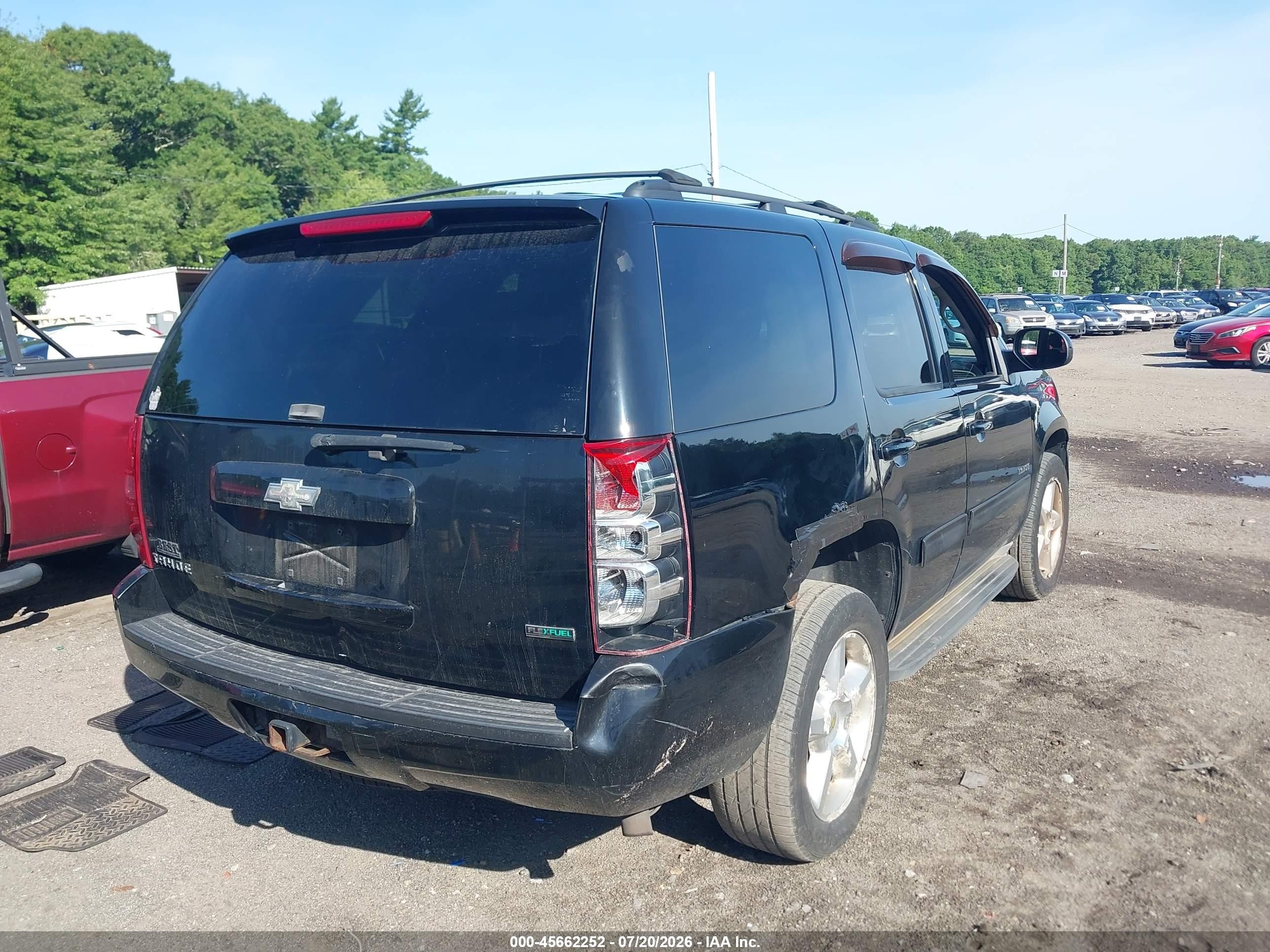 2011 Chevrolet Tahoe Ls Black vin: 1GNSKAE02BR248368