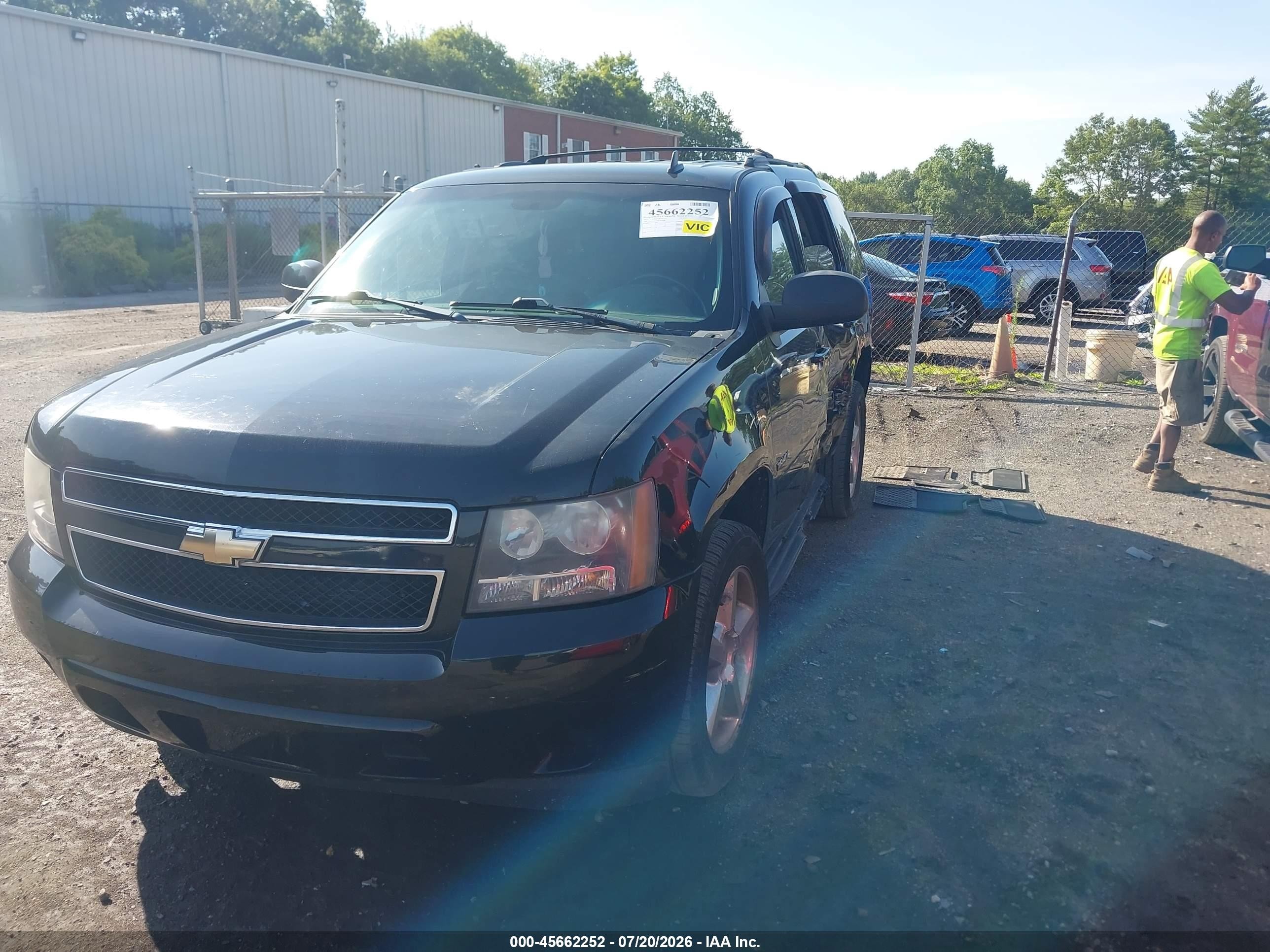 2011 Chevrolet Tahoe Ls Black vin: 1GNSKAE02BR248368