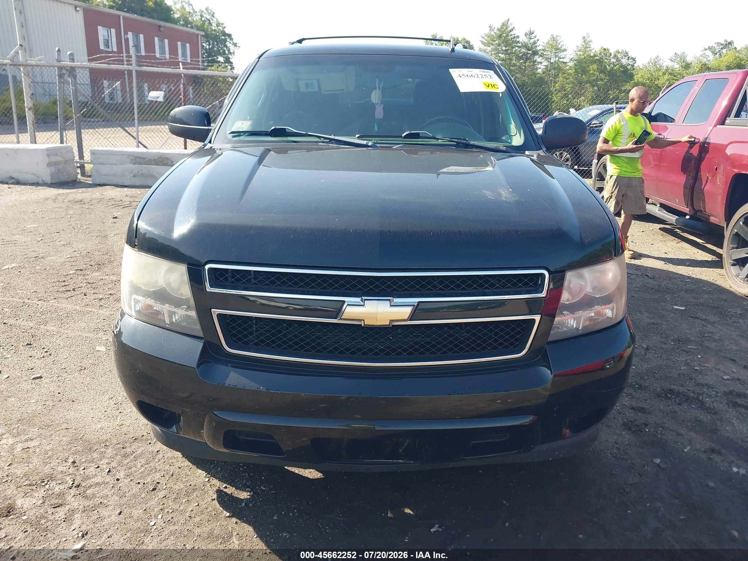 2011 Chevrolet Tahoe Ls Black vin: 1GNSKAE02BR248368