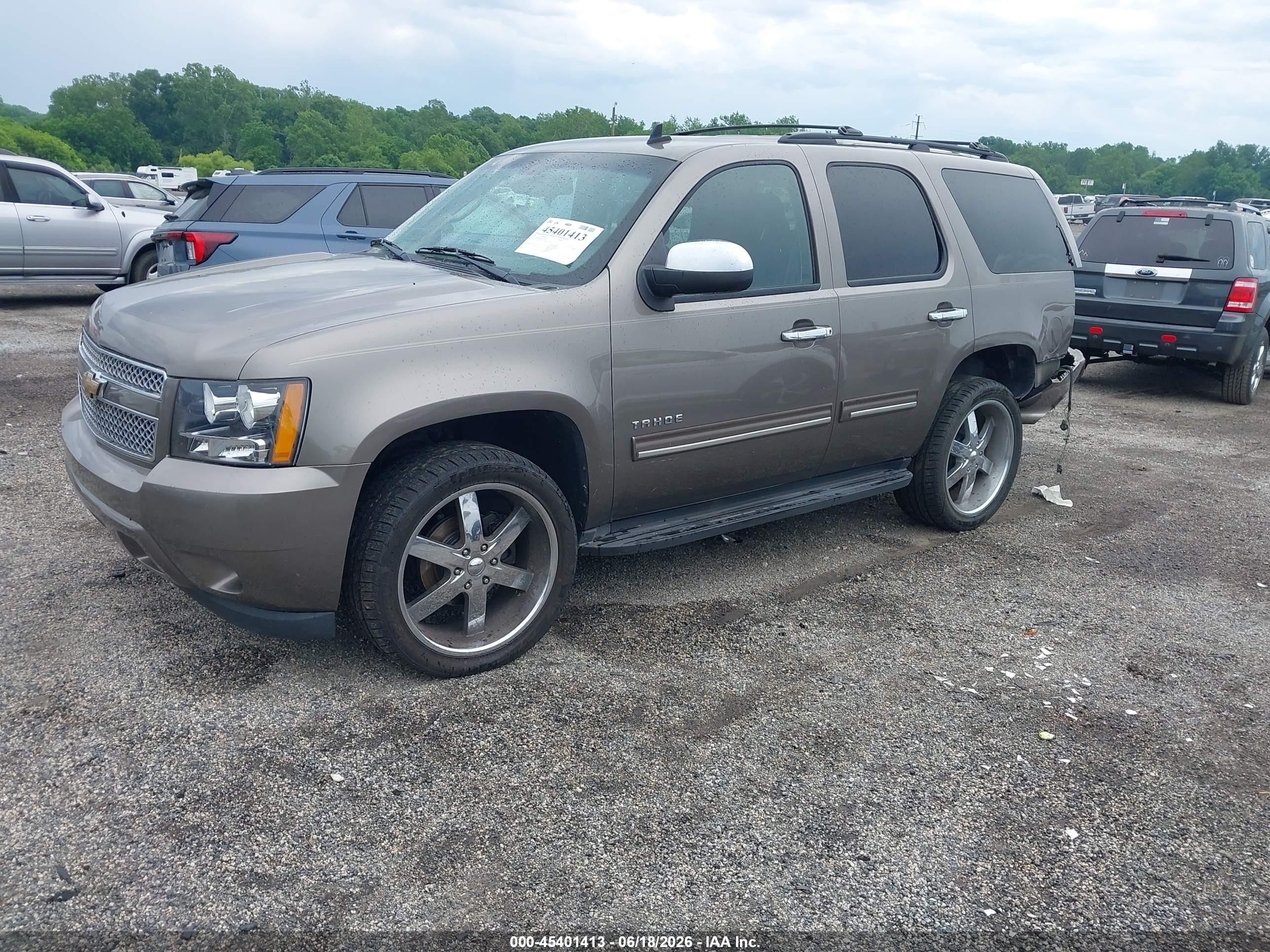 2011 Chevrolet Tahoe Ls Tan vin: 1GNSKAE02BR343982