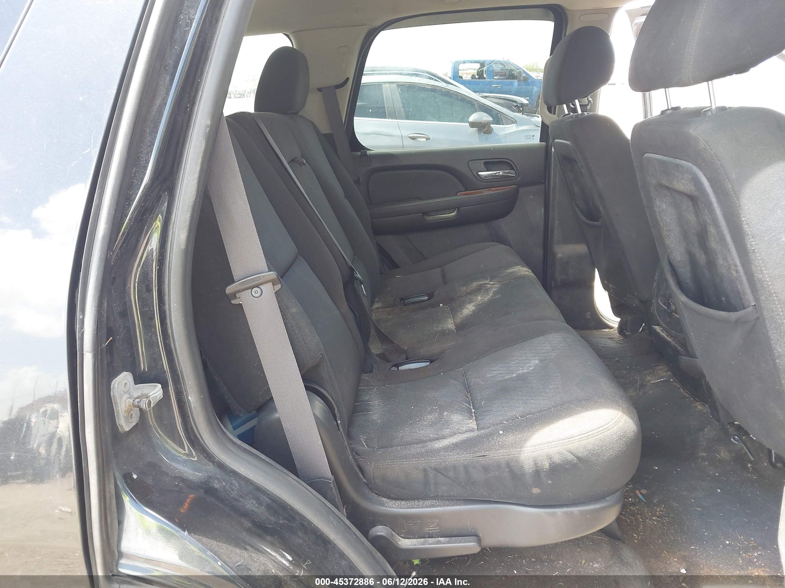 2011 Chevrolet Tahoe Ls Black vin: 1GNSKAE02BR353069