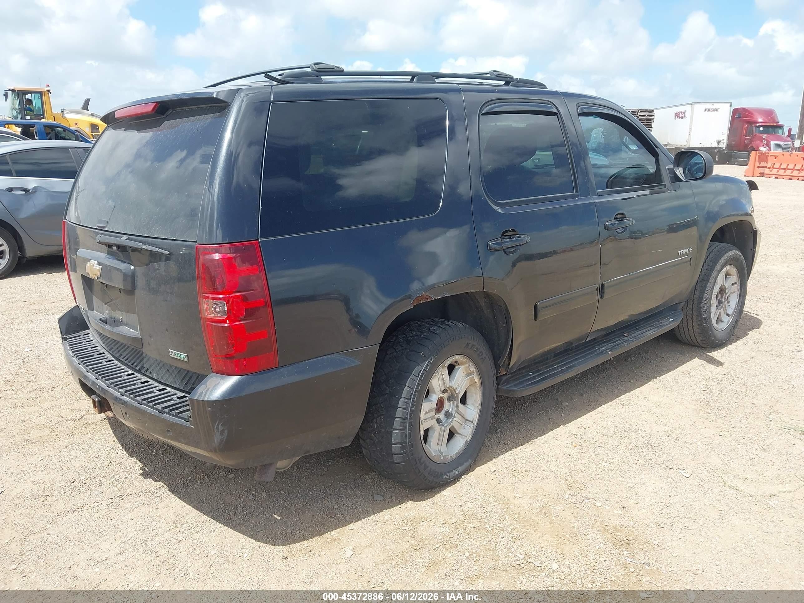 2011 Chevrolet Tahoe Ls Black vin: 1GNSKAE02BR353069