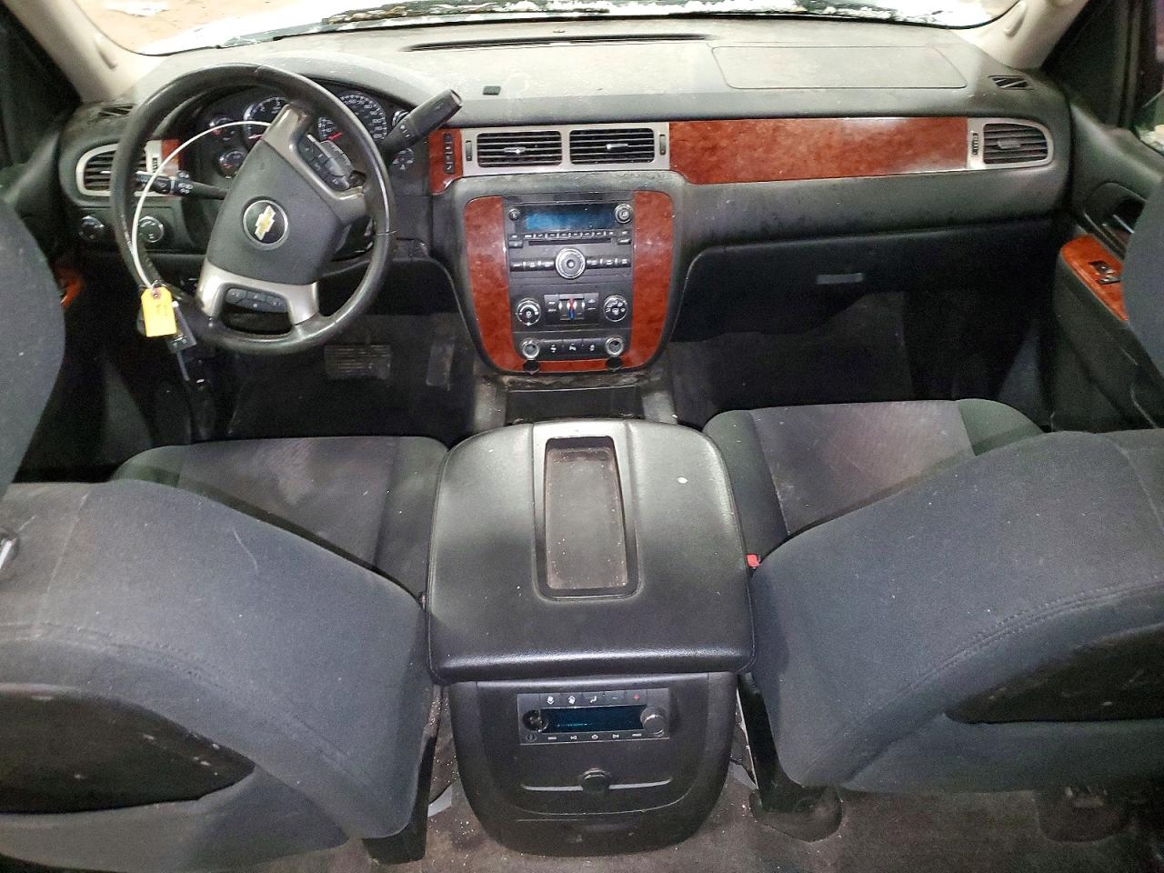 2012 Chevrolet Tahoe K1500 Ls Серебряный vin: 1GNSKAE03CR213355