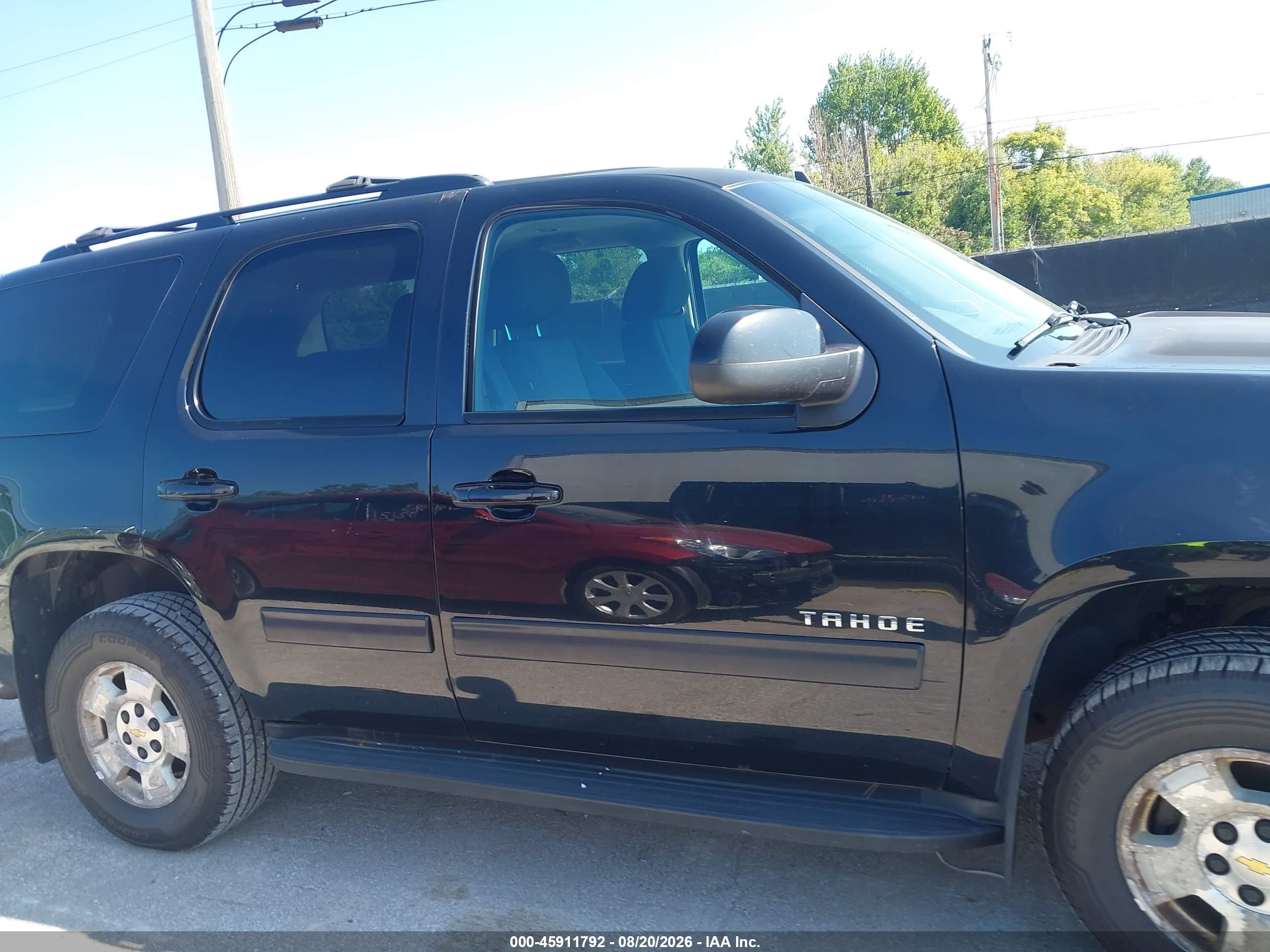 2014 Chevrolet Tahoe Ls Black vin: 1GNSKAE03ER247167