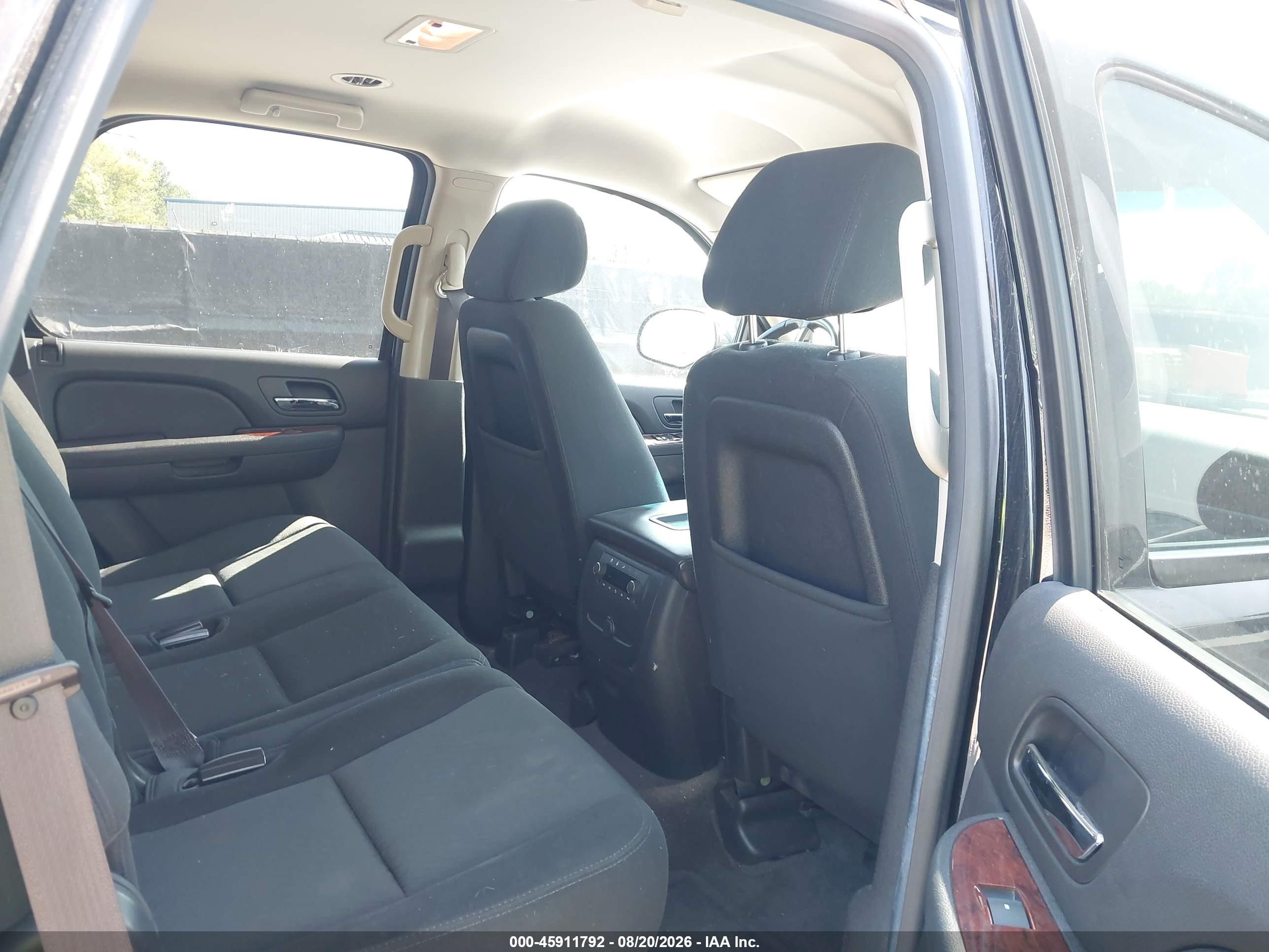2014 Chevrolet Tahoe Ls Black vin: 1GNSKAE03ER247167