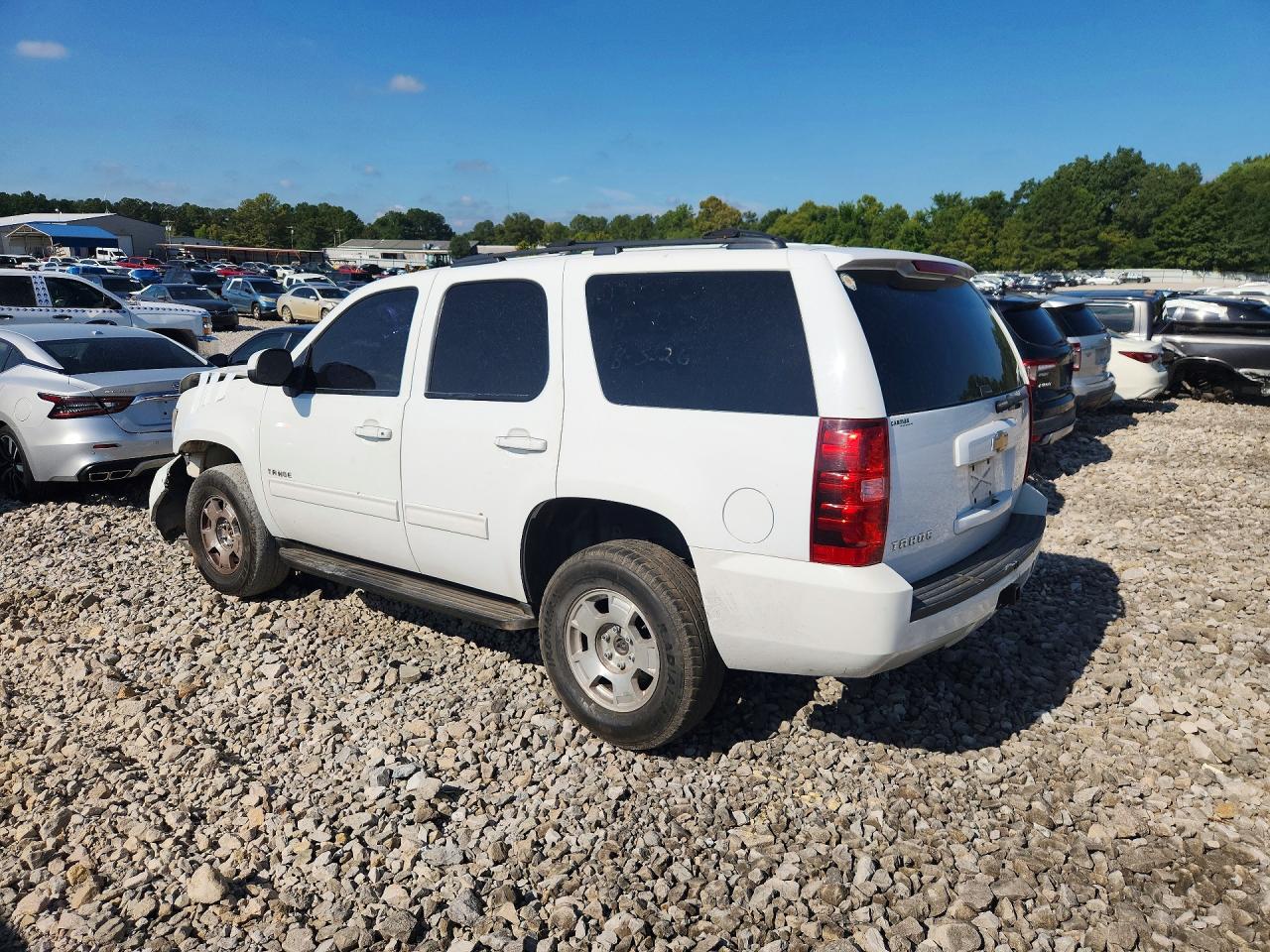 2013 Chevrolet Tahoe K1500 Ls White vin: 1GNSKAE04DR320996