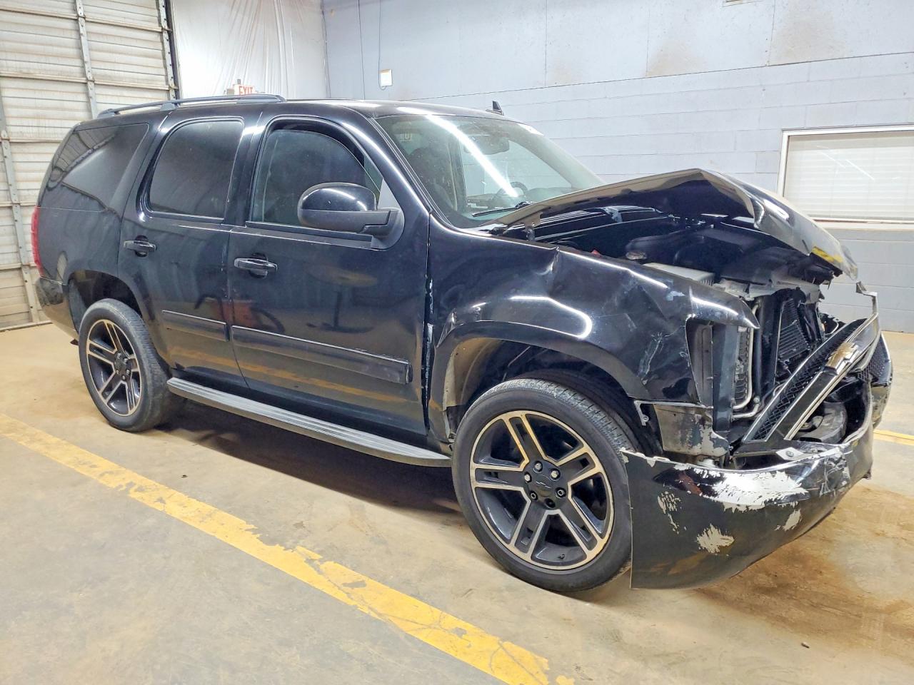2011 Chevrolet Tahoe Black vin: 1GNSKAE06BR245067