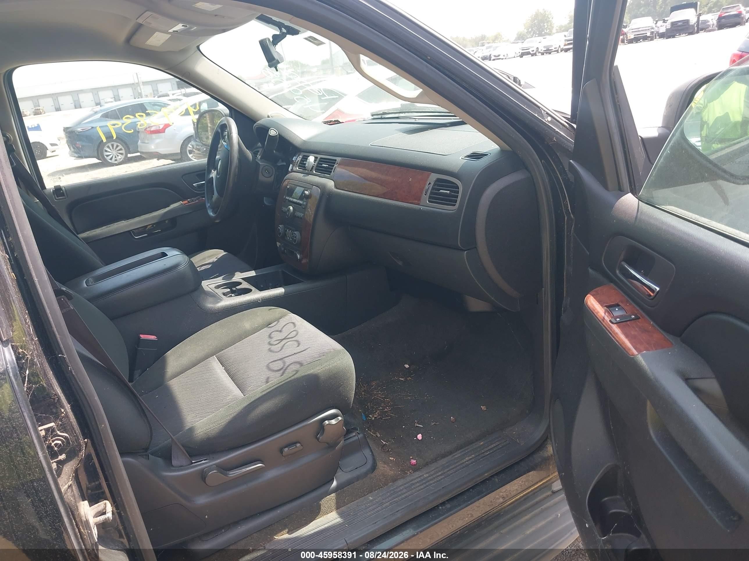 2013 Chevrolet Tahoe Ls Черный vin: 1GNSKAE06DR248554