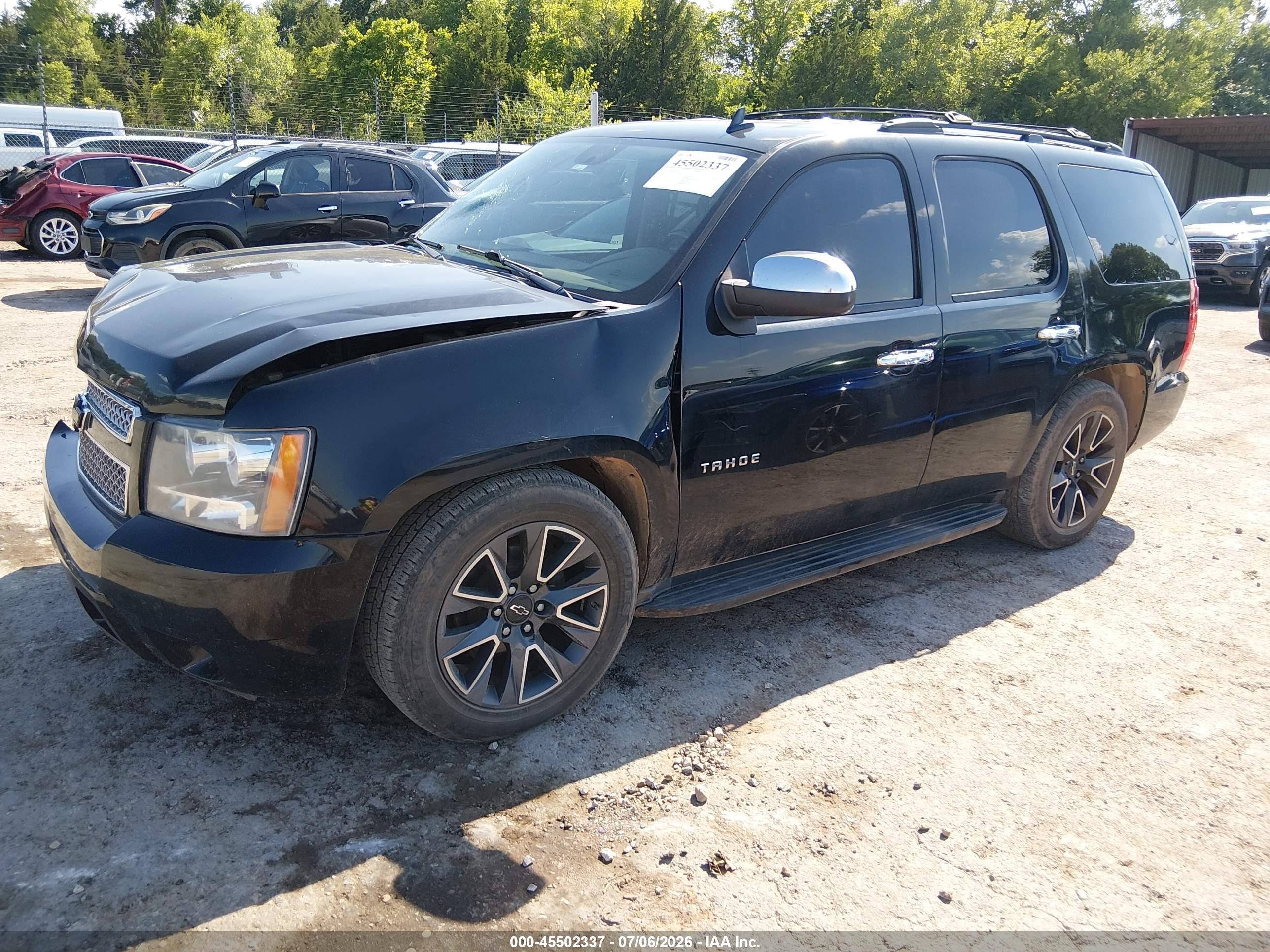 2011 Chevrolet Tahoe Ls Black vin: 1GNSKAE07BR309102