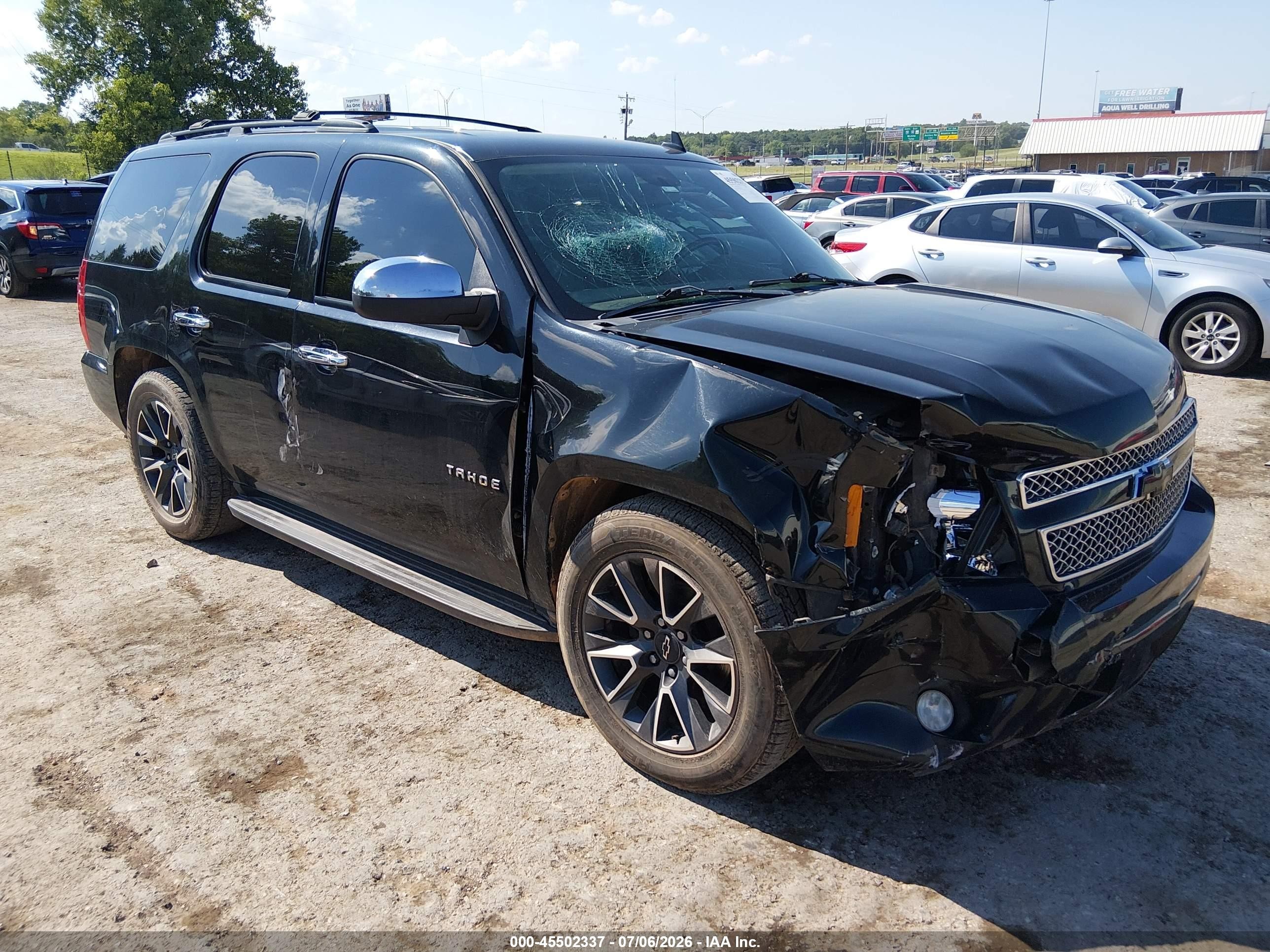 2011 Chevrolet Tahoe Ls Black vin: 1GNSKAE07BR309102
