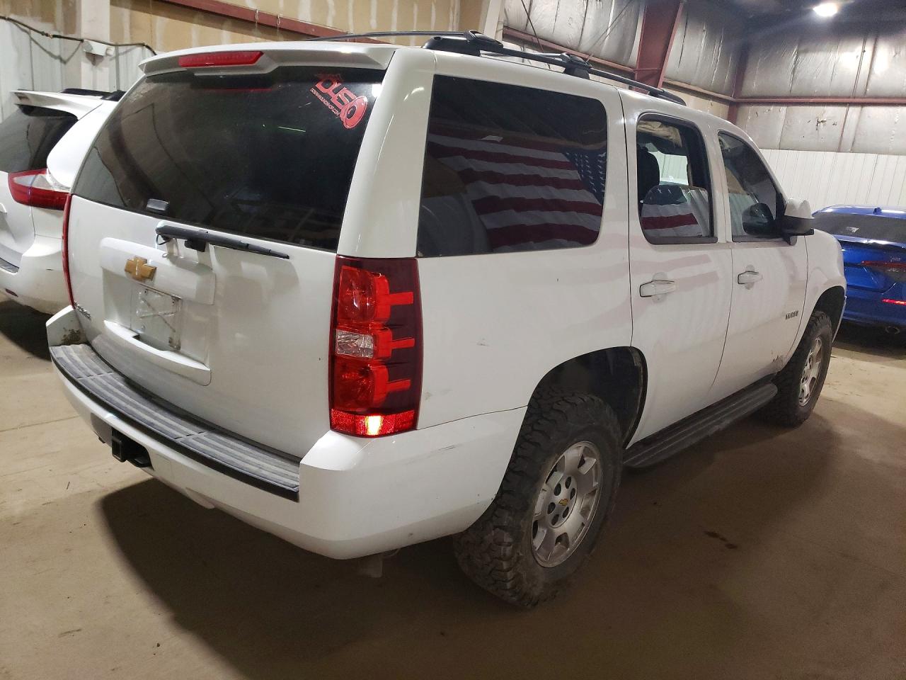 2012 Chevrolet Tahoe K1500 Ls White vin: 1GNSKAE07CR288446