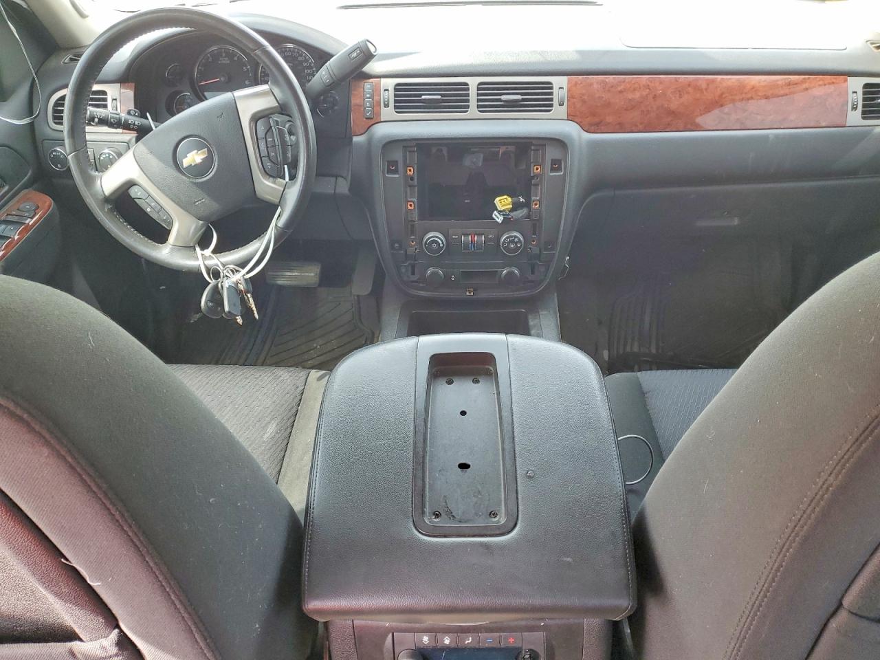 2012 Chevrolet Tahoe K1500 Ls White vin: 1GNSKAE07CR288446