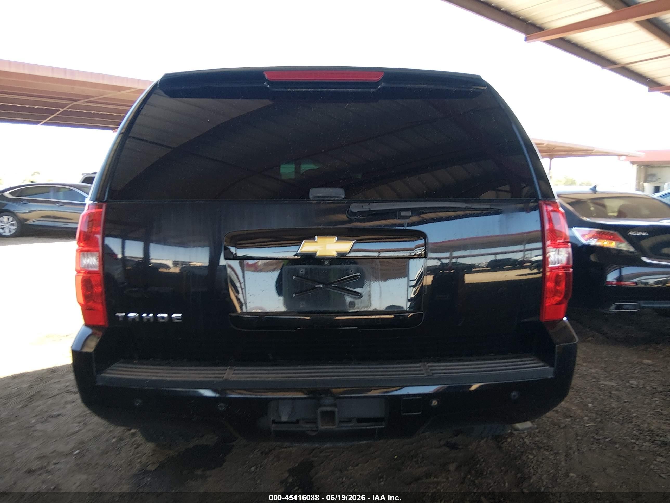 2013 Chevrolet Tahoe Ls Черный vin: 1GNSKAE08DR319639