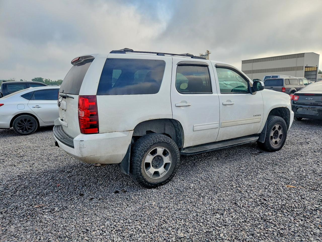 2013 Chevrolet Tahoe K1500 Ls White vin: 1GNSKAE0XDR153317