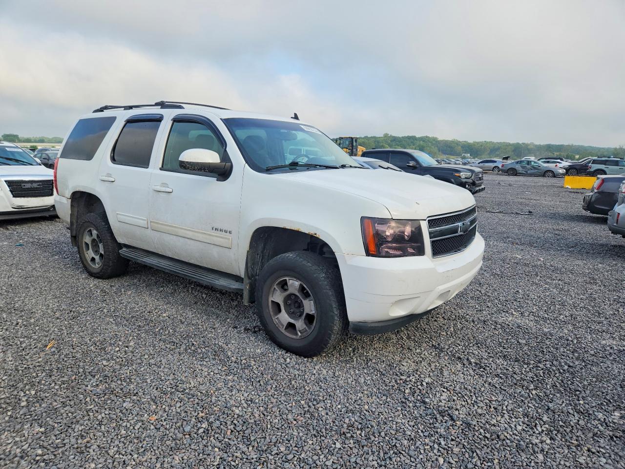 2013 Chevrolet Tahoe K1500 Ls White vin: 1GNSKAE0XDR153317