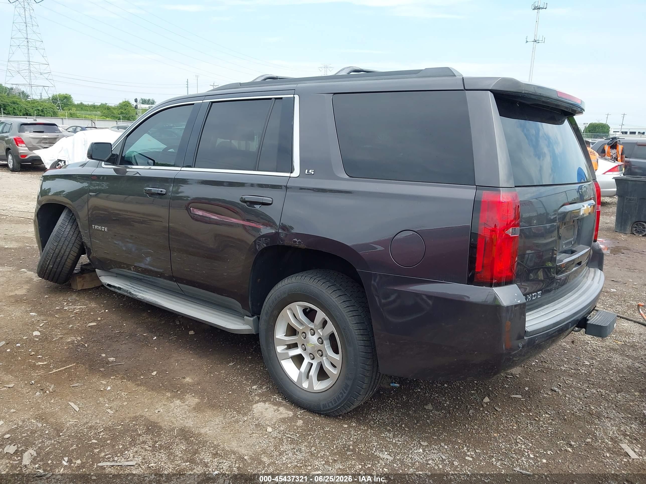 2015 Chevrolet Tahoe Ls Gray vin: 1GNSKAEC1FR190737