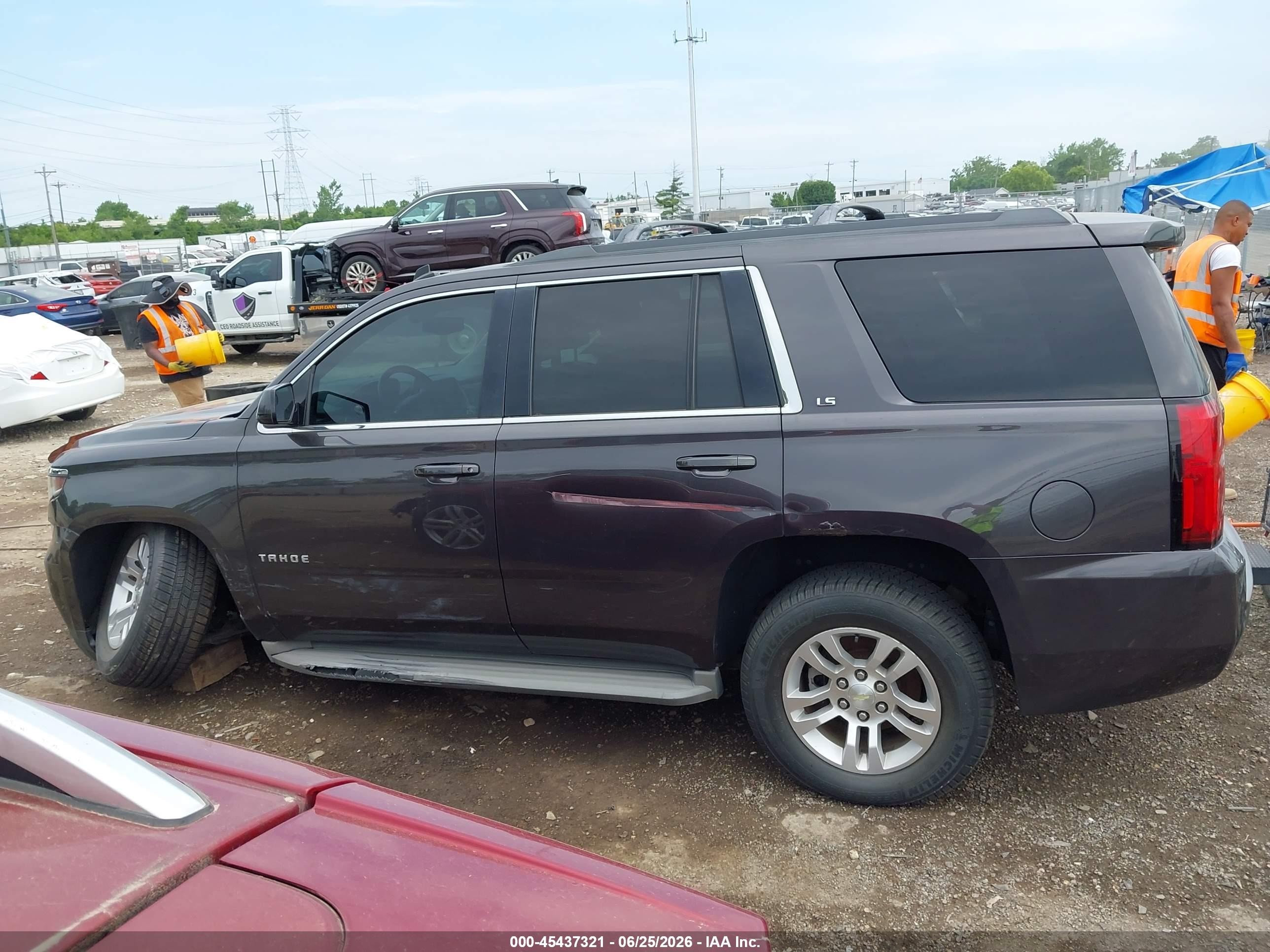 2015 Chevrolet Tahoe Ls Gray vin: 1GNSKAEC1FR190737