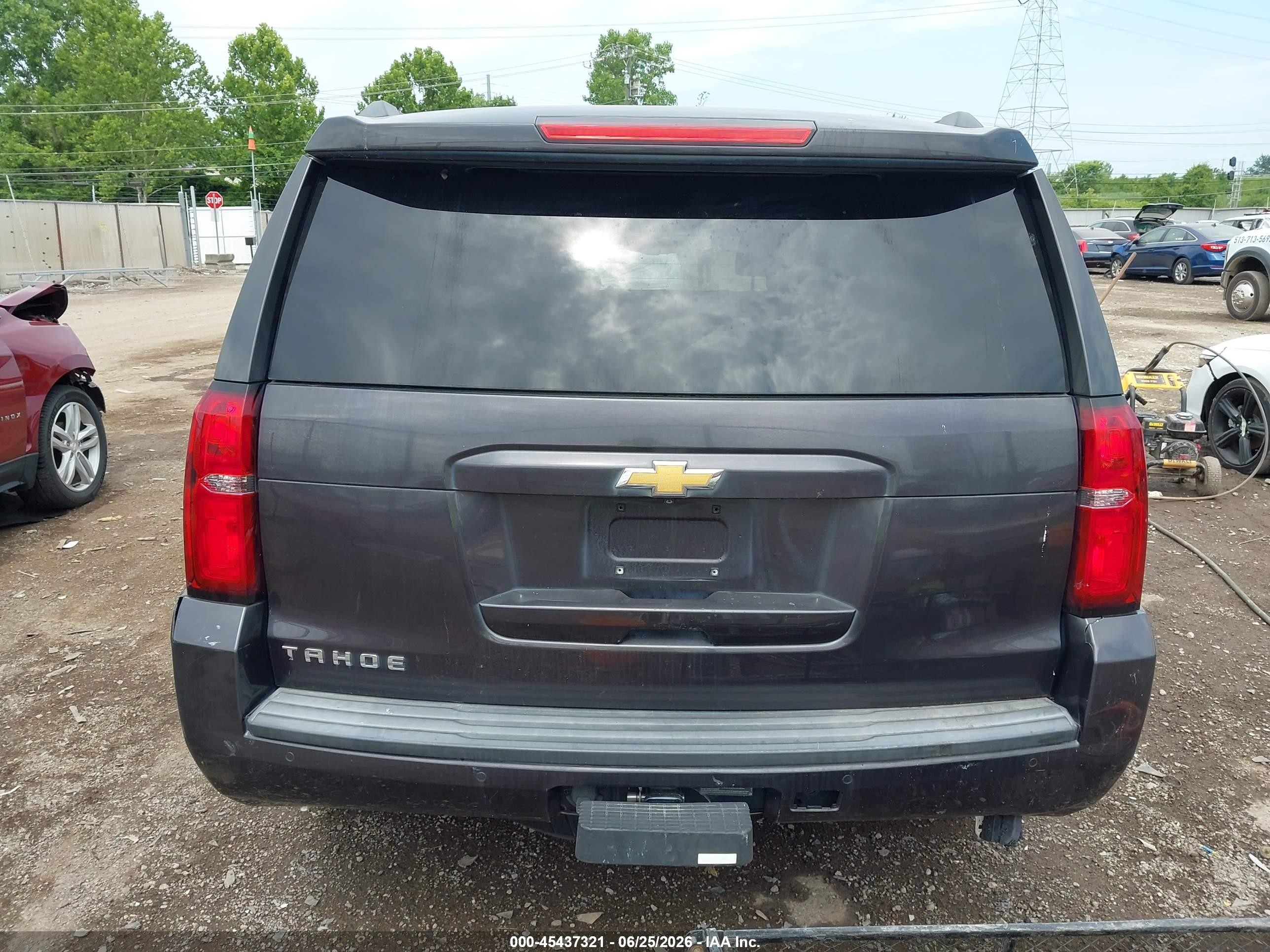 2015 Chevrolet Tahoe Ls Gray vin: 1GNSKAEC1FR190737
