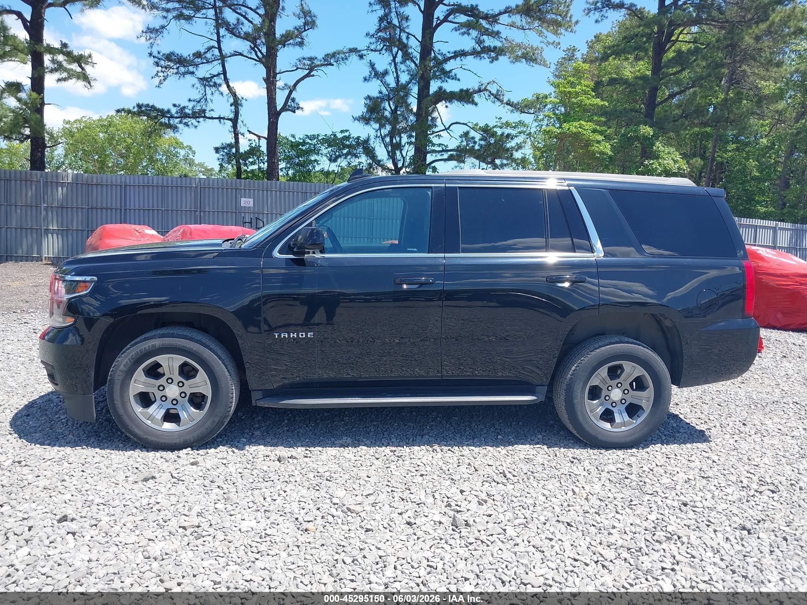 2019 Chevrolet Tahoe Ls Black vin: 1GNSKAEC2KR348352