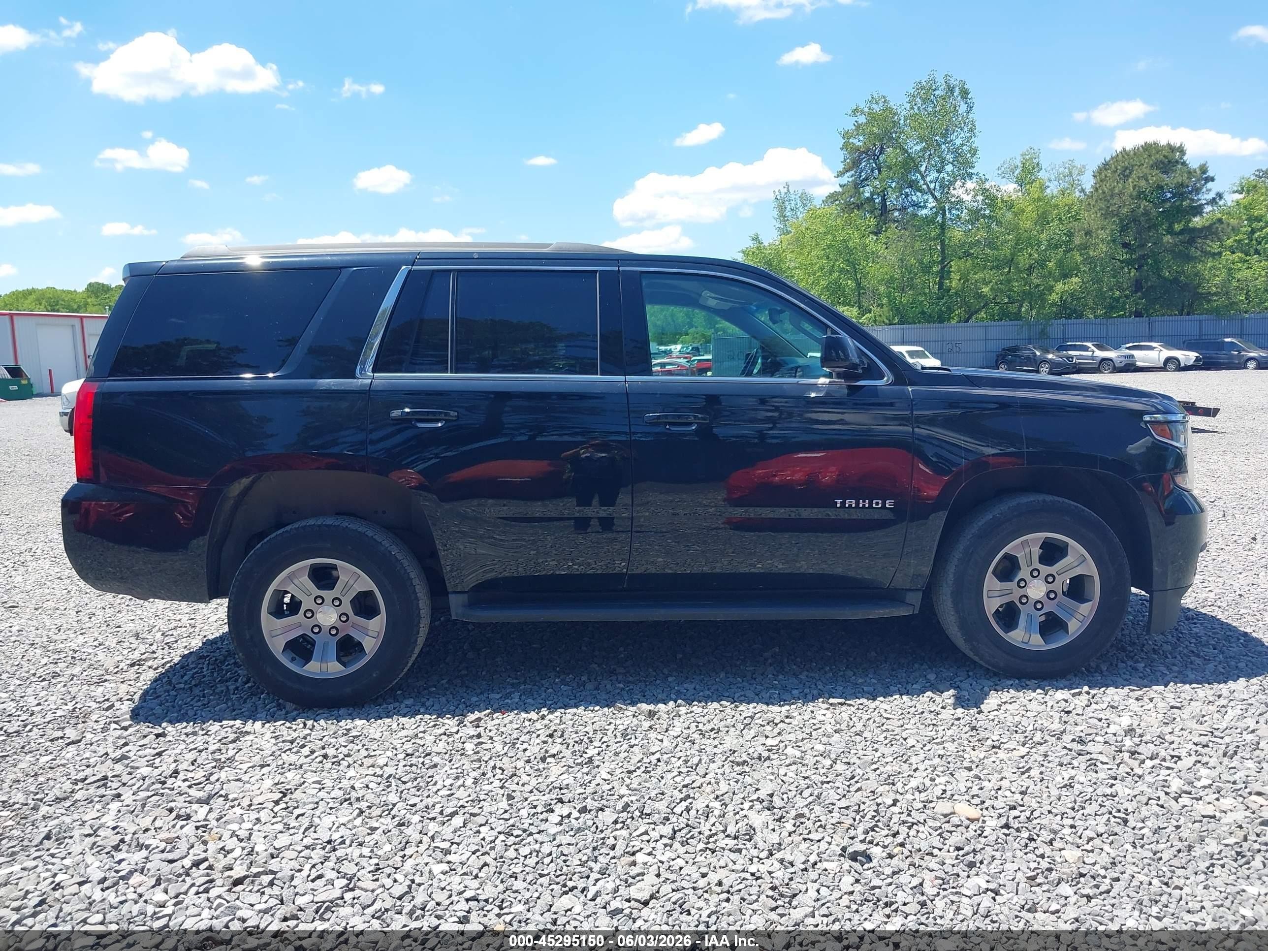 2019 Chevrolet Tahoe Ls Black vin: 1GNSKAEC2KR348352