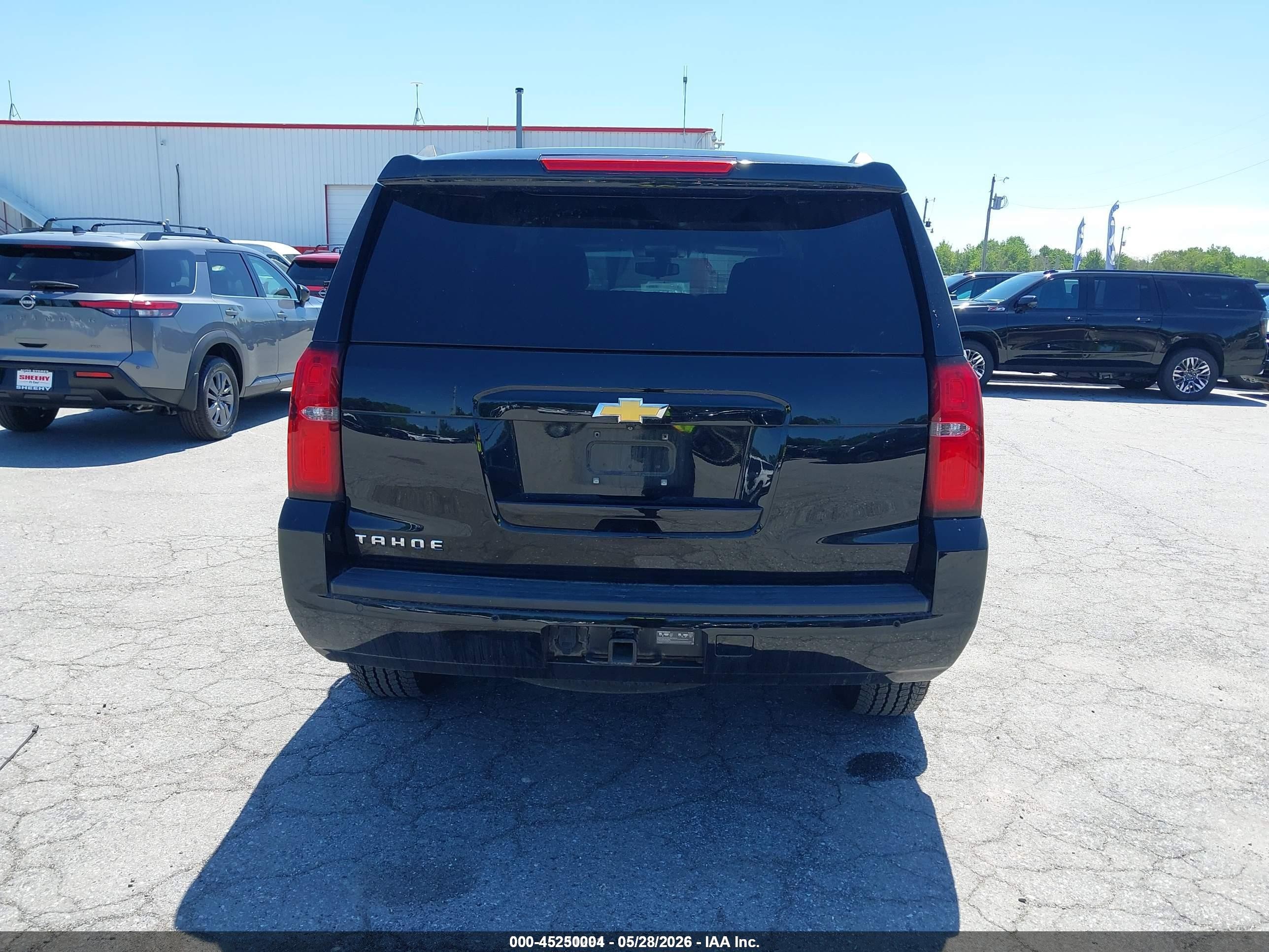 2017 Chevrolet Tahoe Ls Черный vin: 1GNSKAEC5HR297714