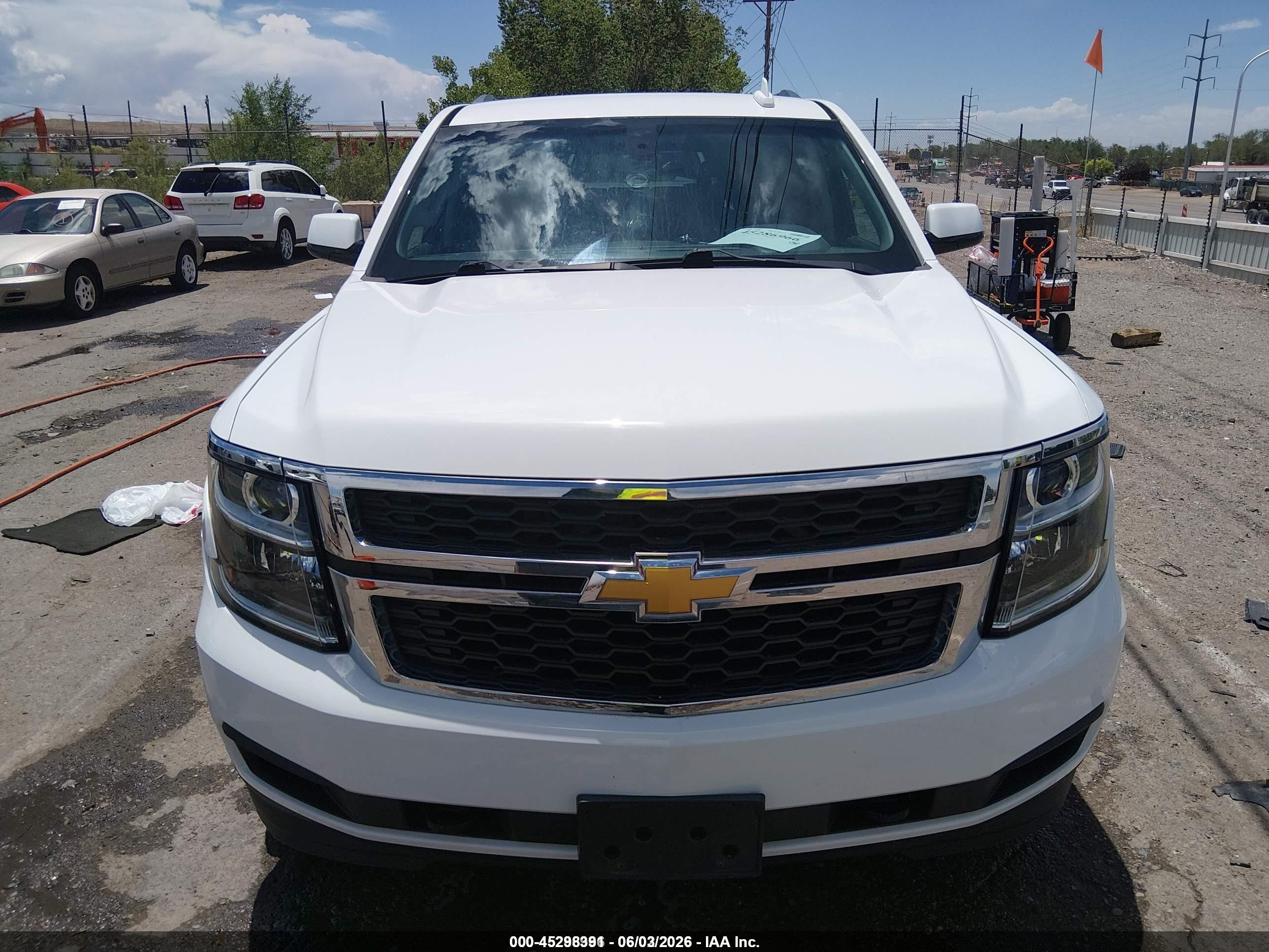 2015 Chevrolet Tahoe Ls White vin: 1GNSKAEC6FR672412