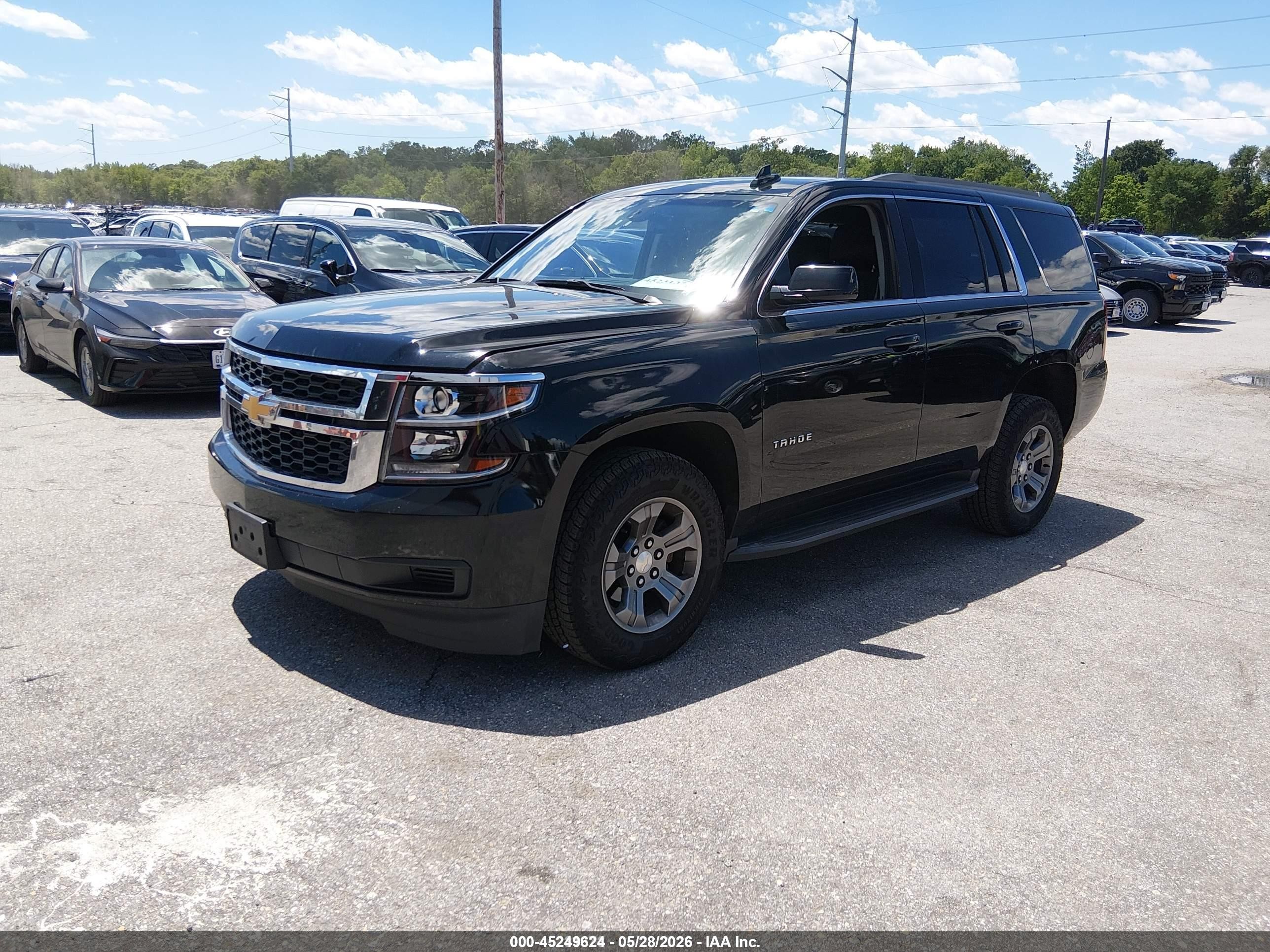 2018 Chevrolet Tahoe Ls Черный vin: 1GNSKAEC6JR313912