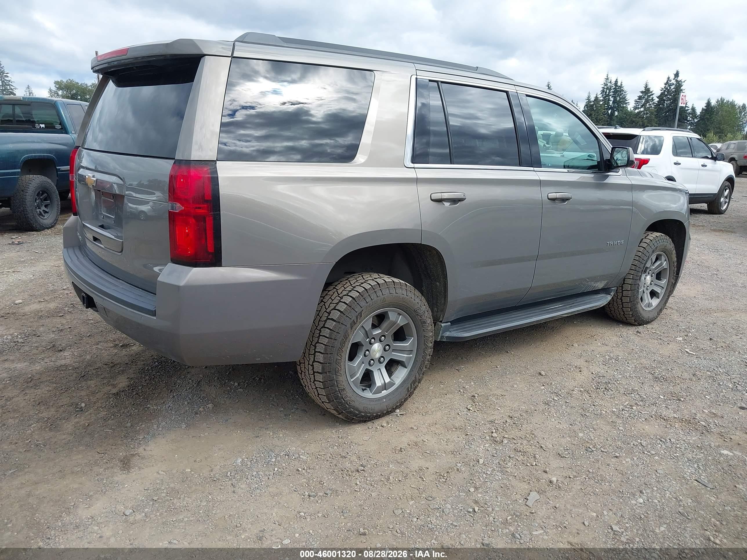 2018 Chevrolet Tahoe Ls Pewter vin: 1GNSKAEC8JR336978