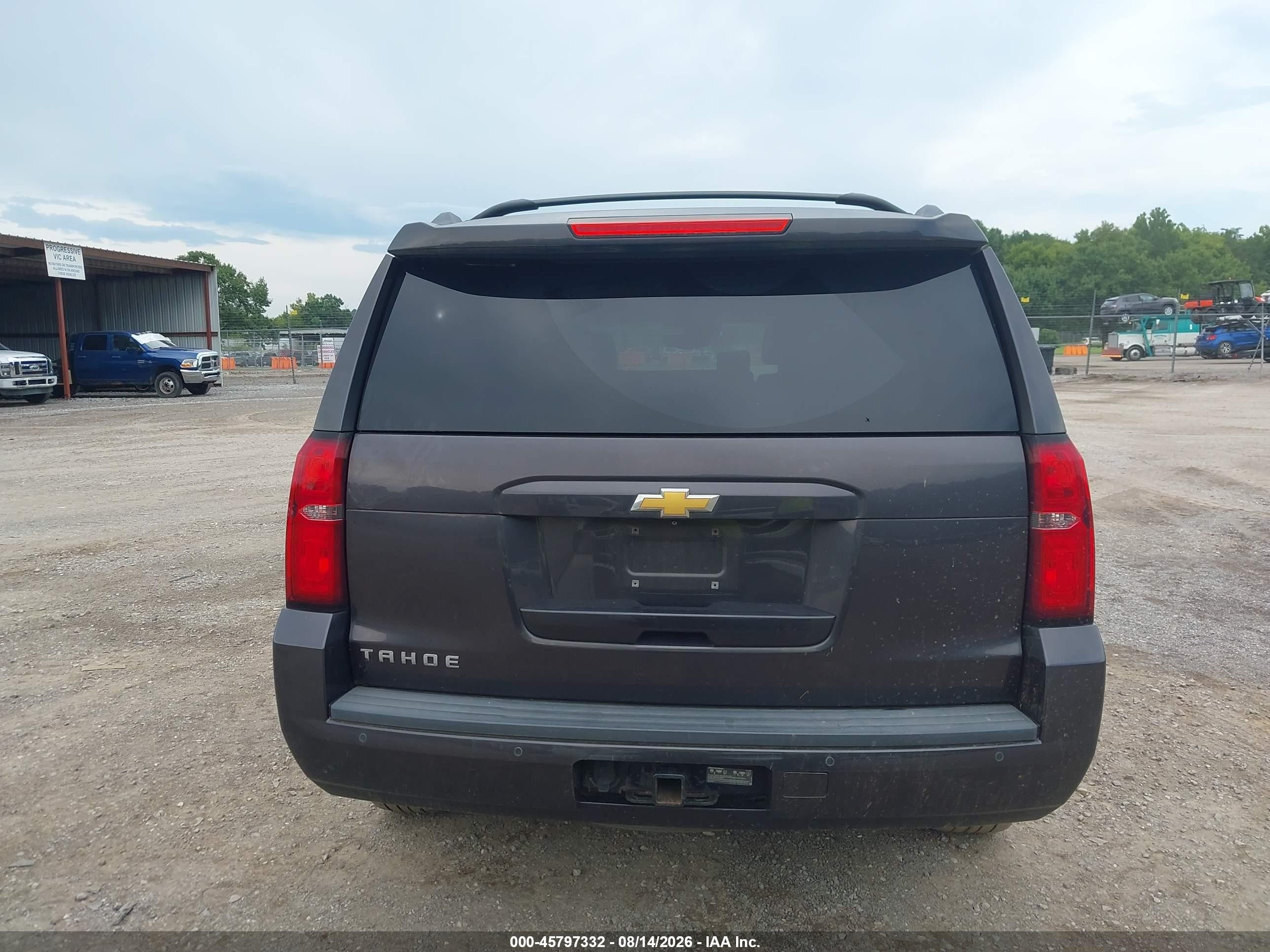 2015 Chevrolet Tahoe Ls Серый vin: 1GNSKAEC9FR242390