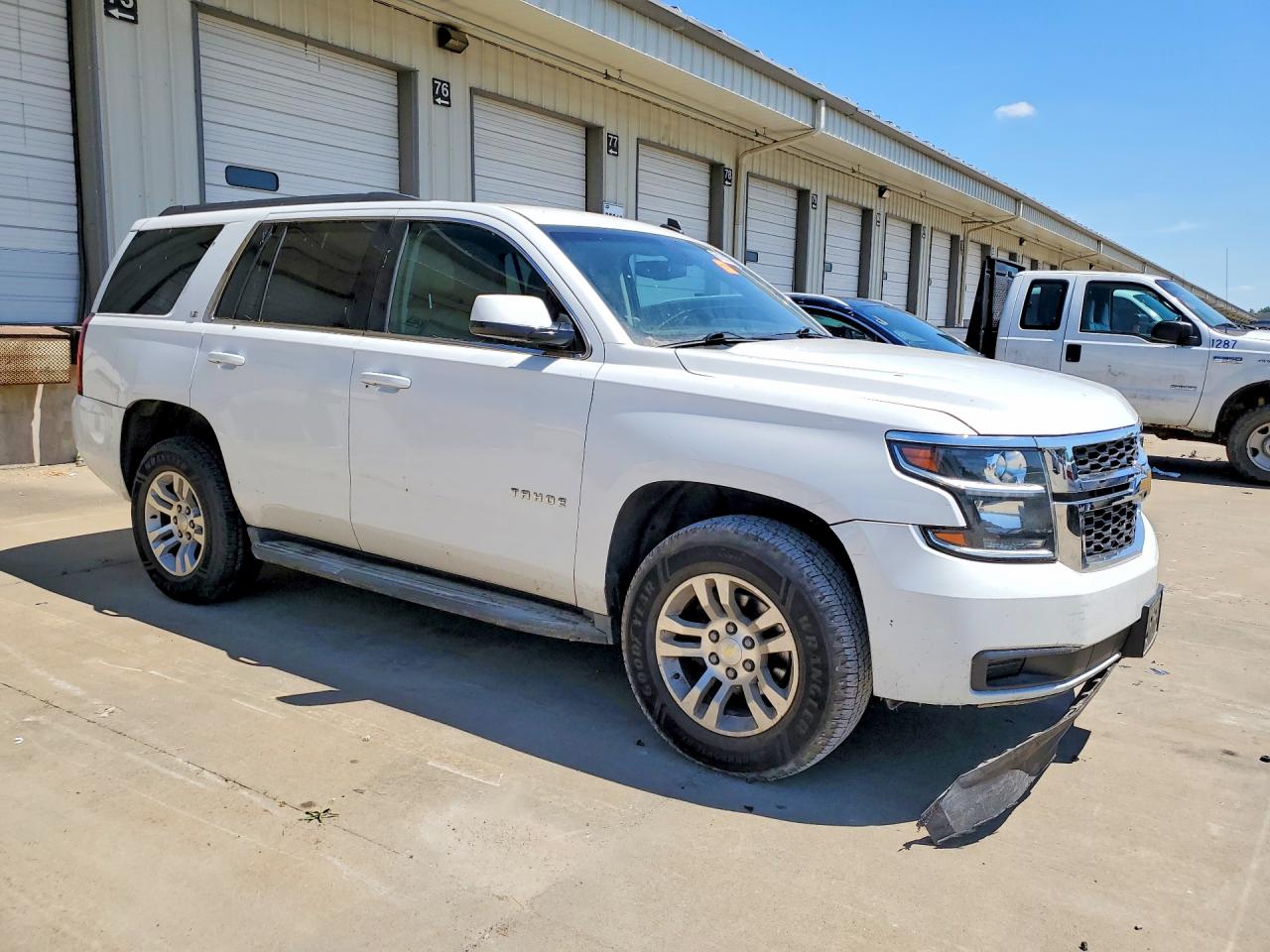 2015 Chevrolet Tahoe K1500 Ls White vin: 1GNSKAEC9FR285627