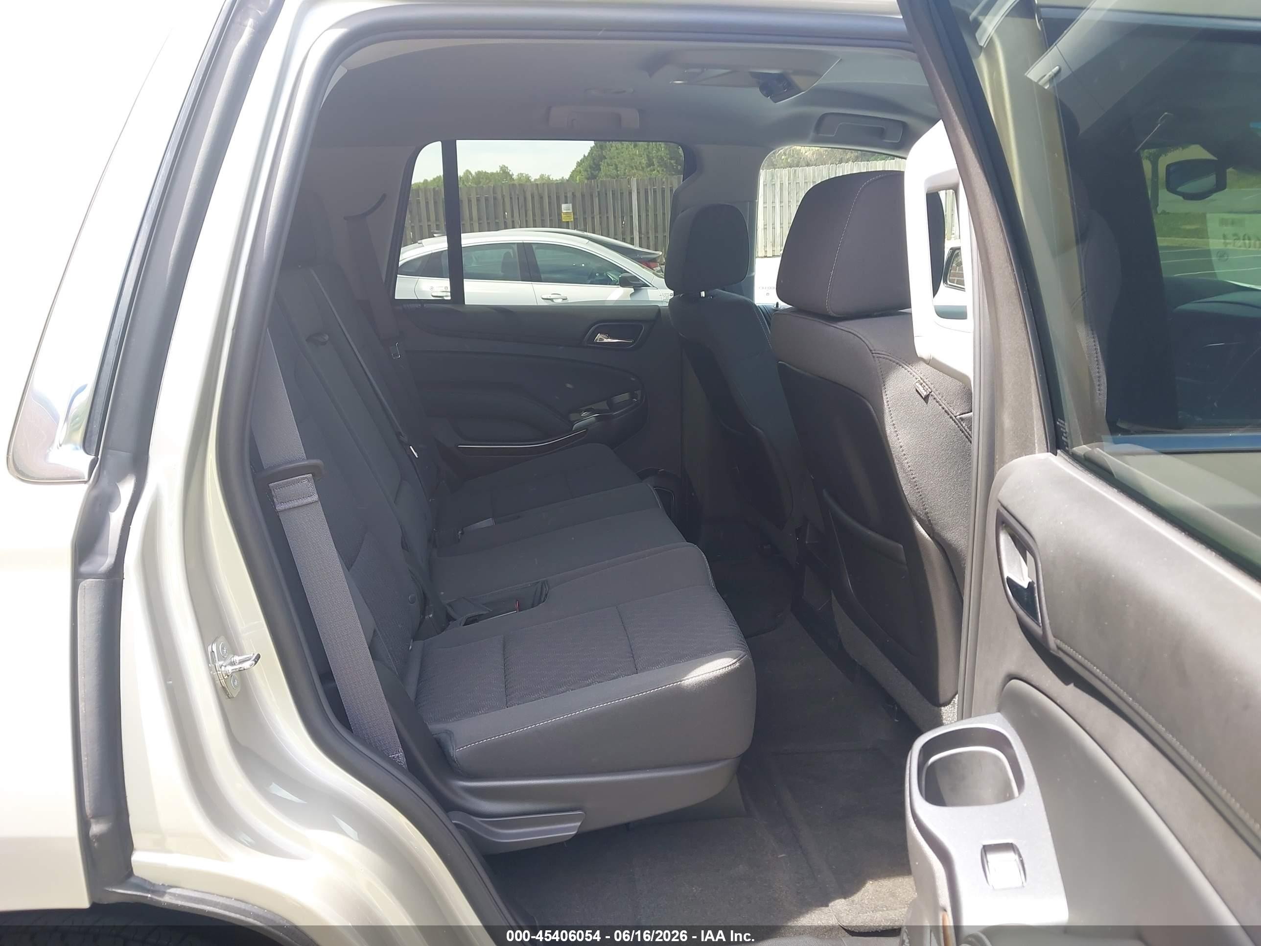 2015 Chevrolet Tahoe Ls Gold vin: 1GNSKAECXFR672431