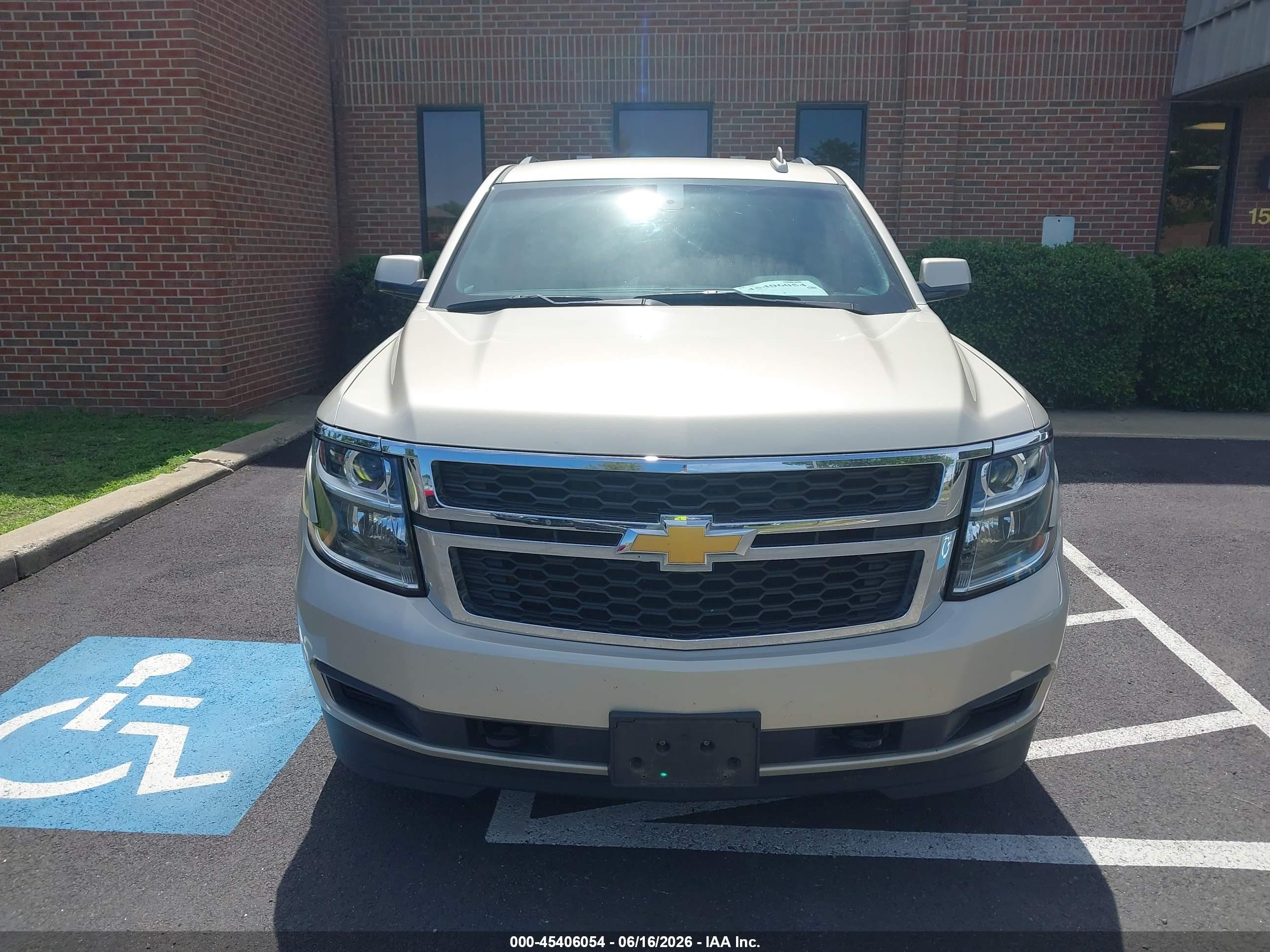 2015 Chevrolet Tahoe Ls Gold vin: 1GNSKAECXFR672431