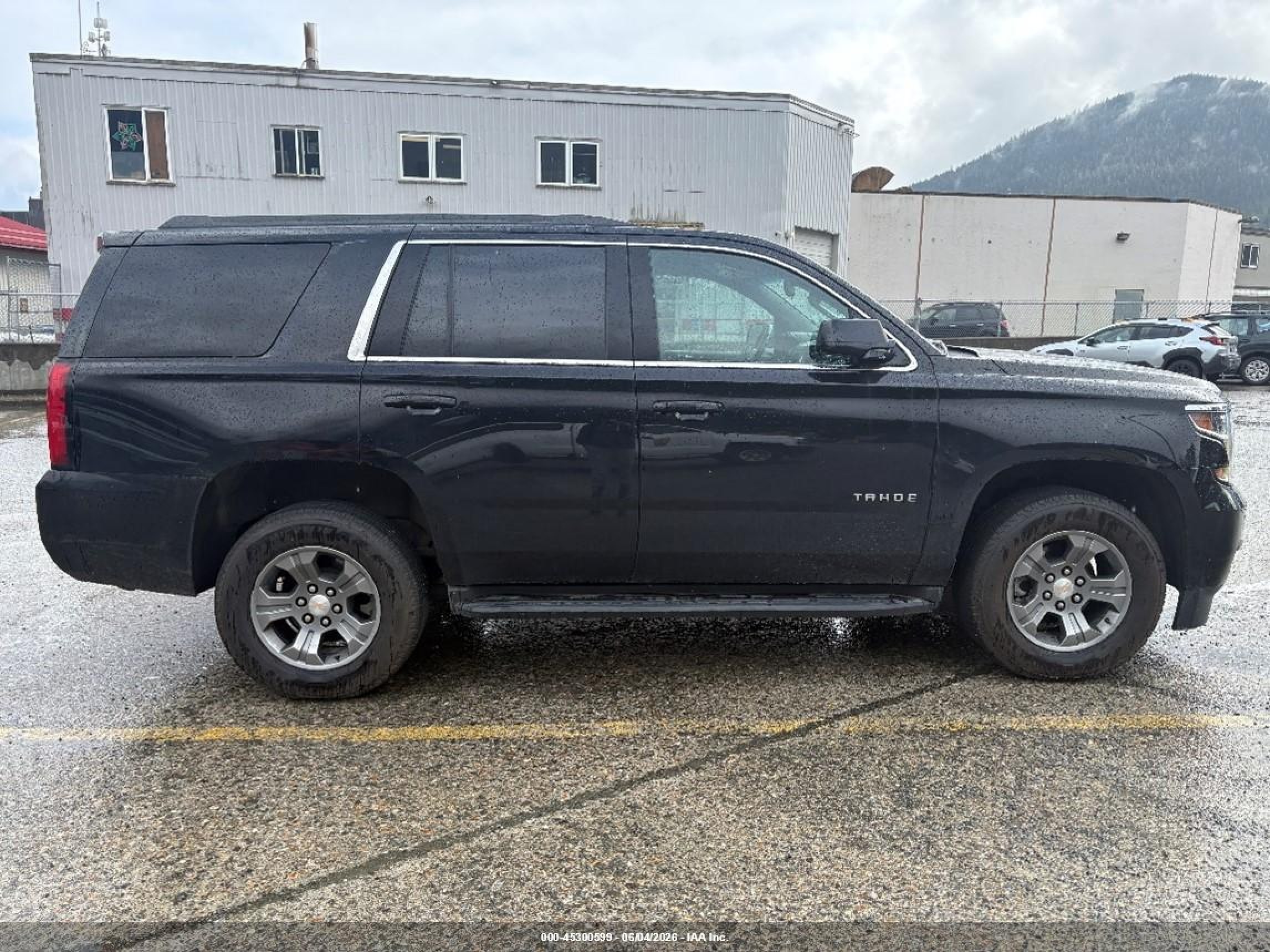 2018 Chevrolet Tahoe Ls Black vin: 1GNSKAECXJR329885