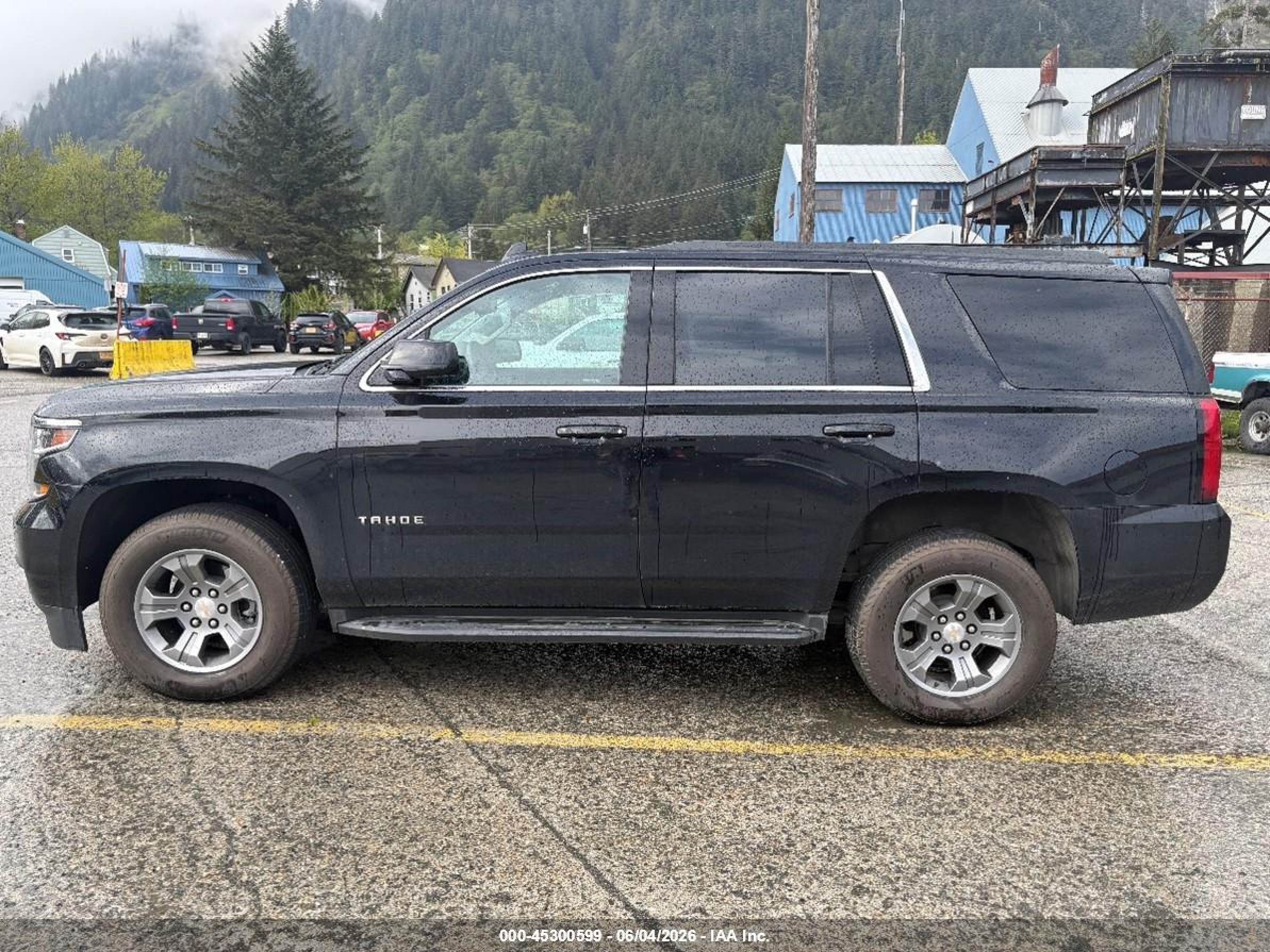 2018 Chevrolet Tahoe Ls Black vin: 1GNSKAECXJR329885