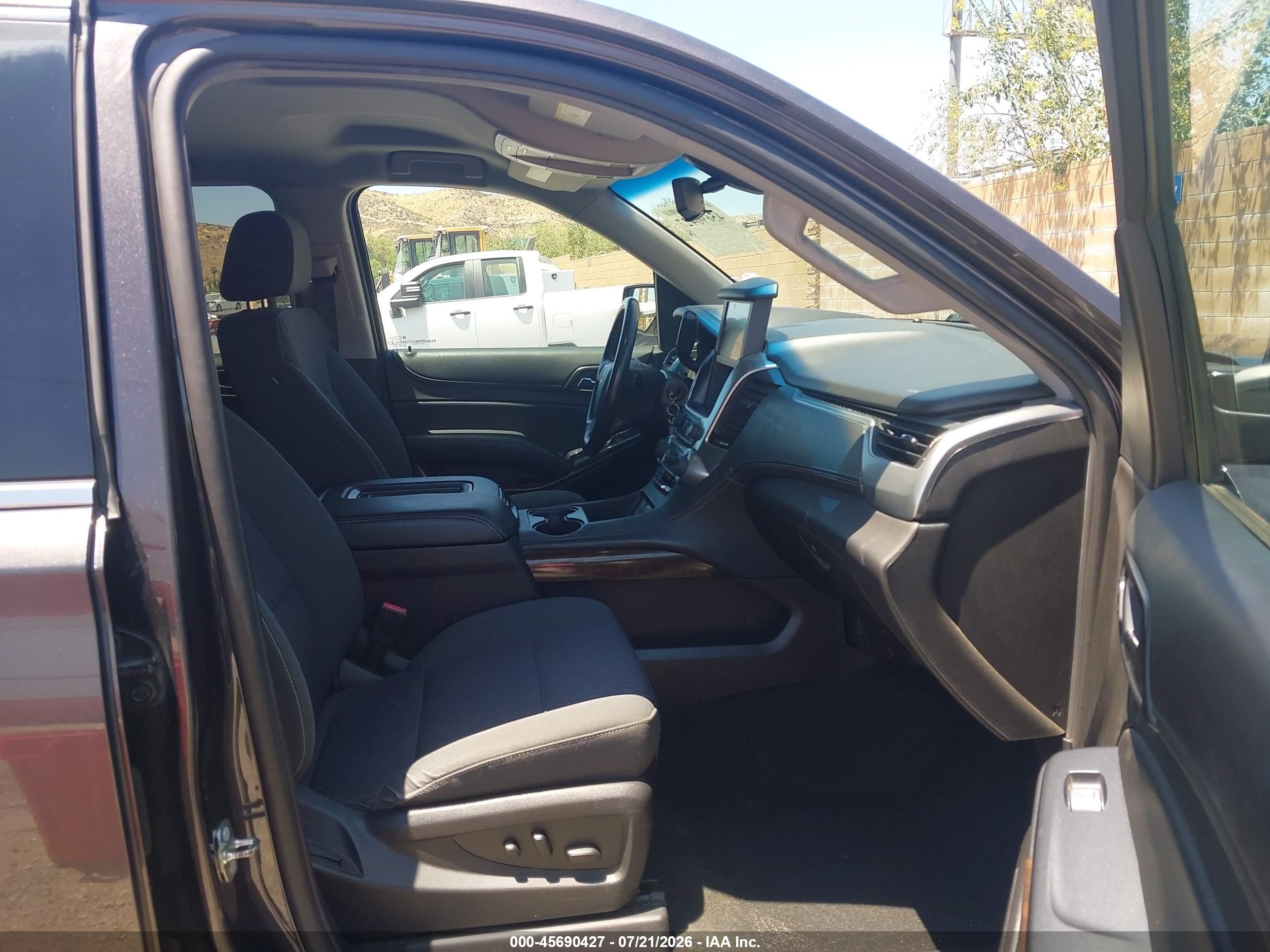 2018 Chevrolet Tahoe Ls Black vin: 1GNSKAKC1JR324367