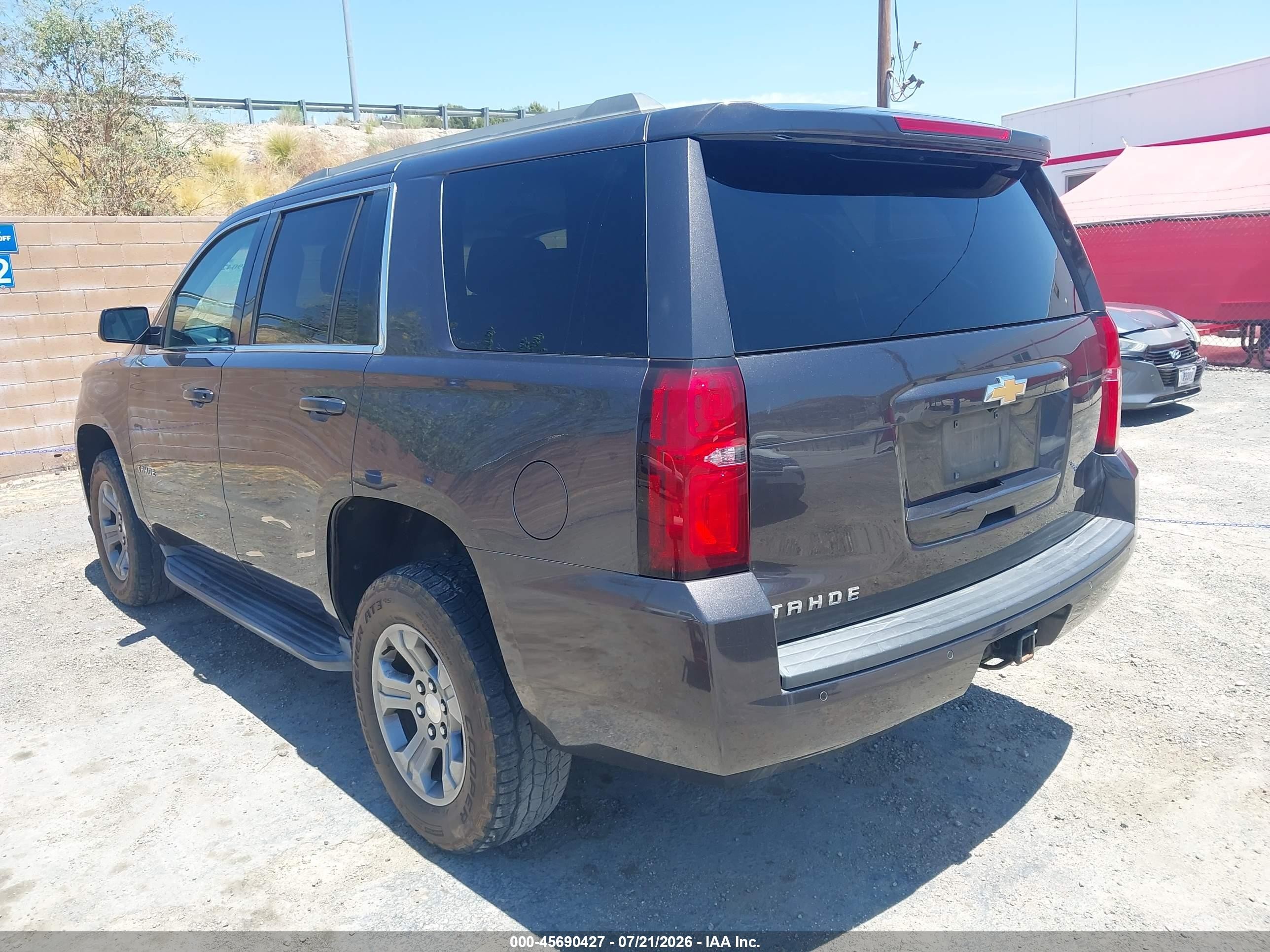 2018 Chevrolet Tahoe Ls Black vin: 1GNSKAKC1JR324367