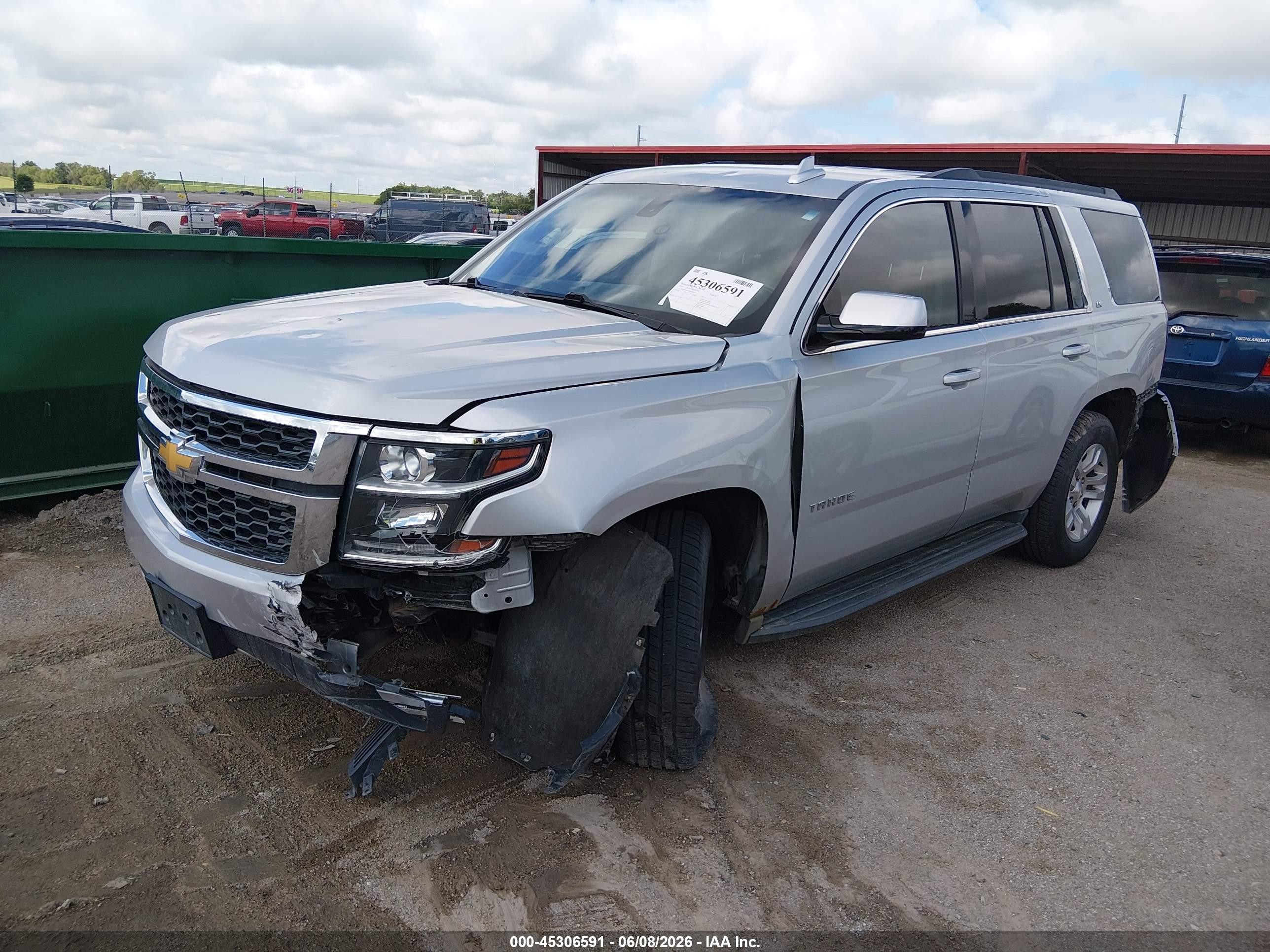 2015 Chevrolet Tahoe Ls White vin: 1GNSKAKC3FR508393