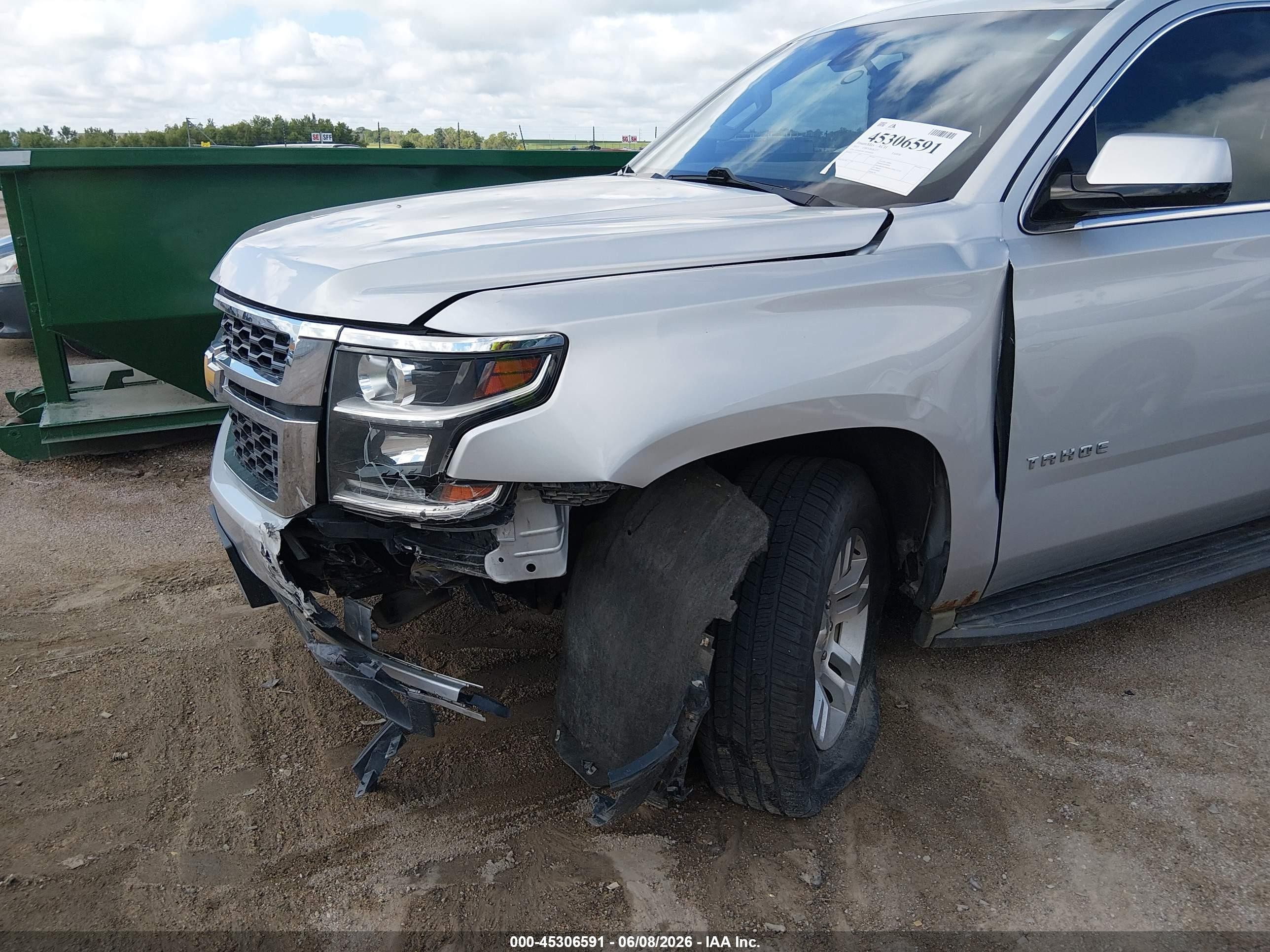 2015 Chevrolet Tahoe Ls White vin: 1GNSKAKC3FR508393