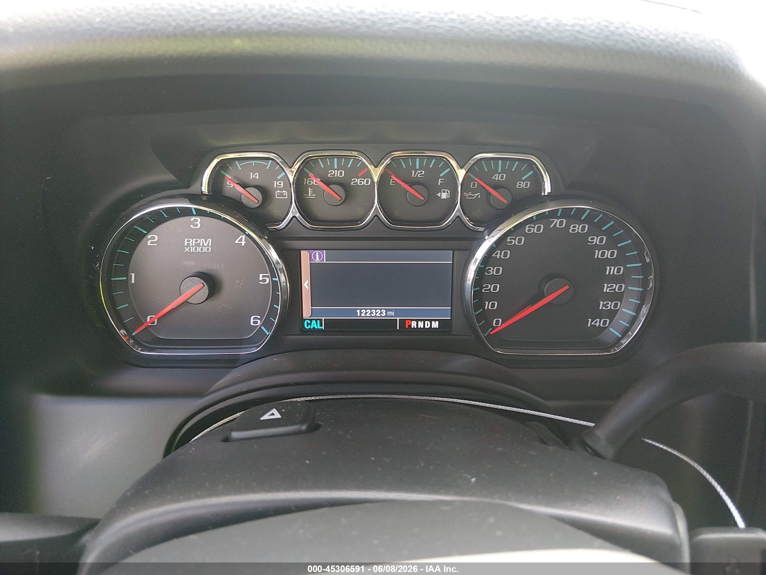 2015 Chevrolet Tahoe Ls White vin: 1GNSKAKC3FR508393