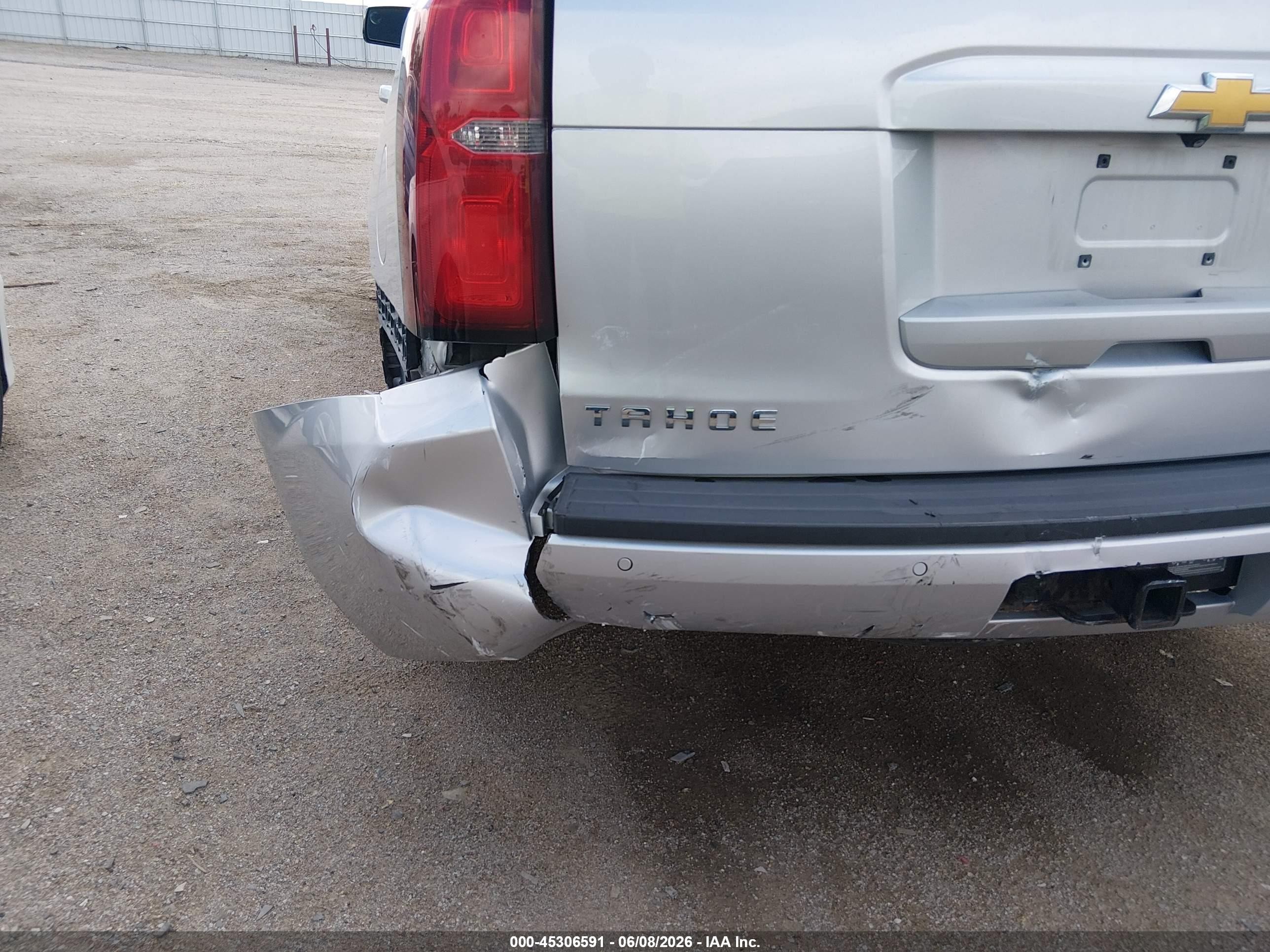 2015 Chevrolet Tahoe Ls White vin: 1GNSKAKC3FR508393
