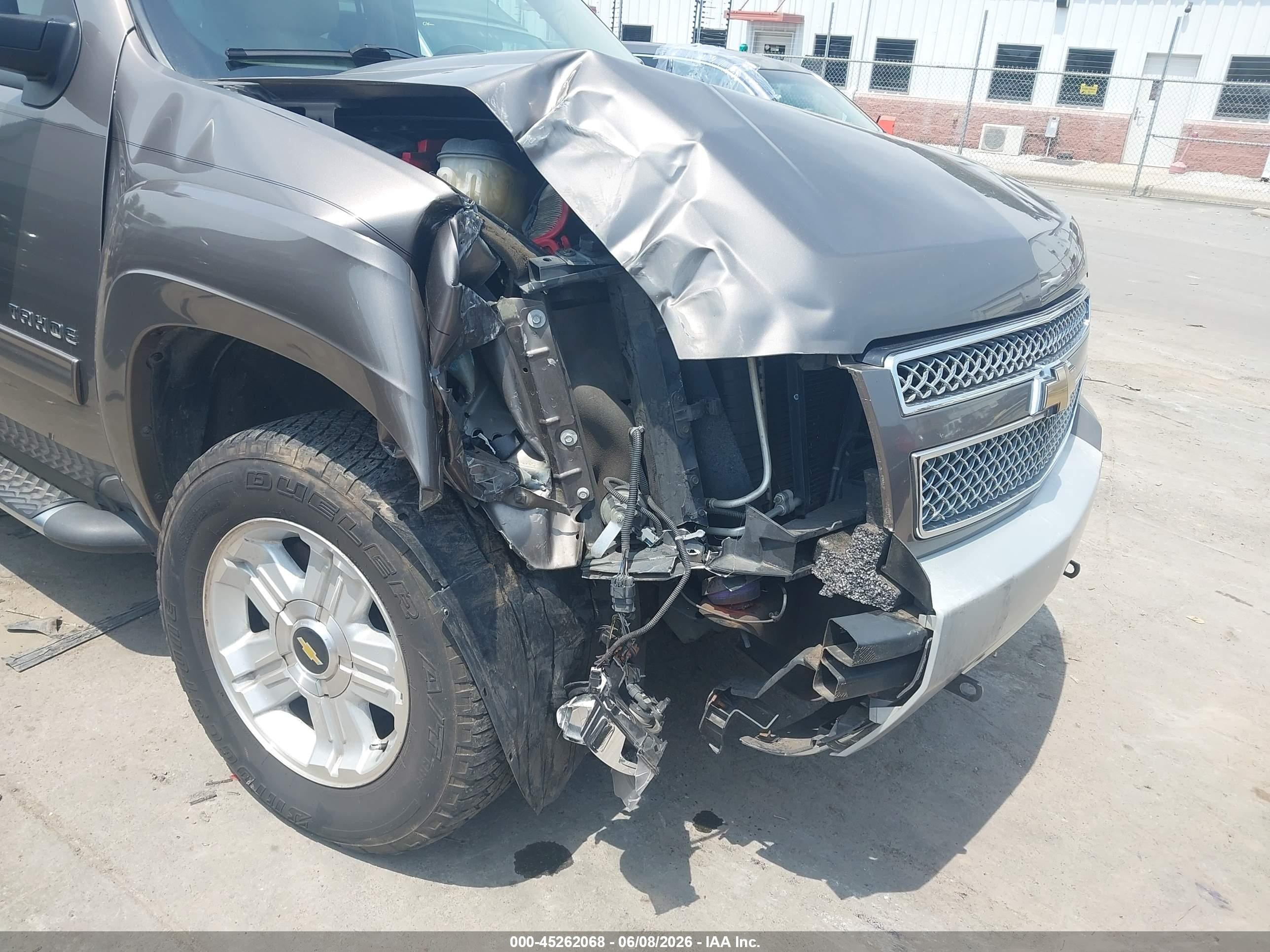 2011 Chevrolet Tahoe Lt Tan vin: 1GNSKBE01BR224083