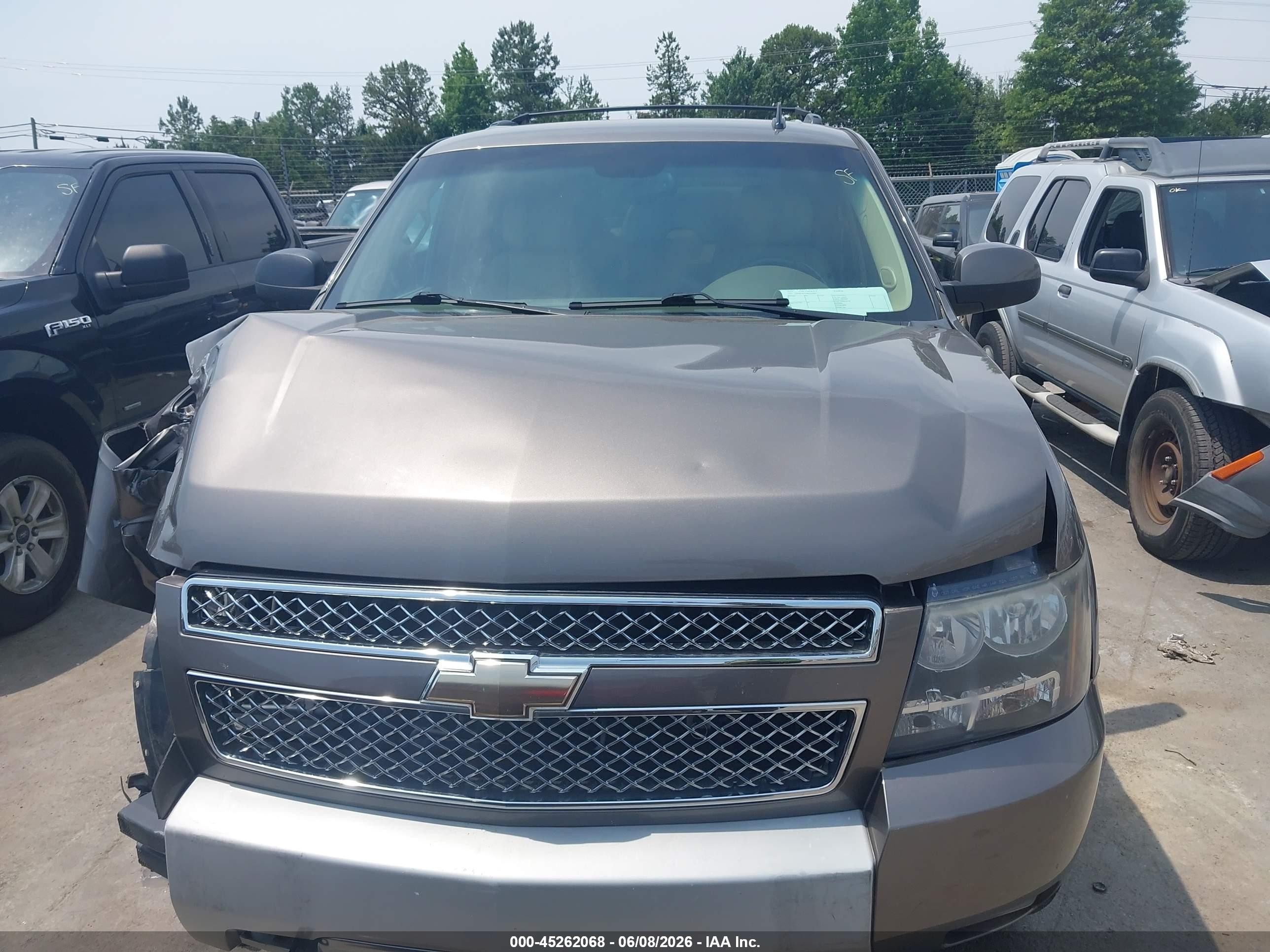 2011 Chevrolet Tahoe Lt Tan vin: 1GNSKBE01BR224083