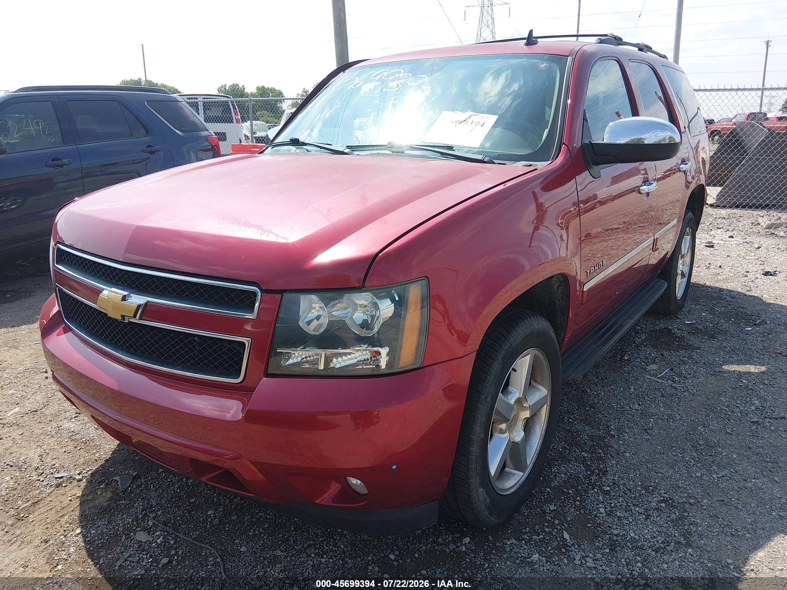 2013 Chevrolet Tahoe Lt Красный vin: 1GNSKBE01DR277353