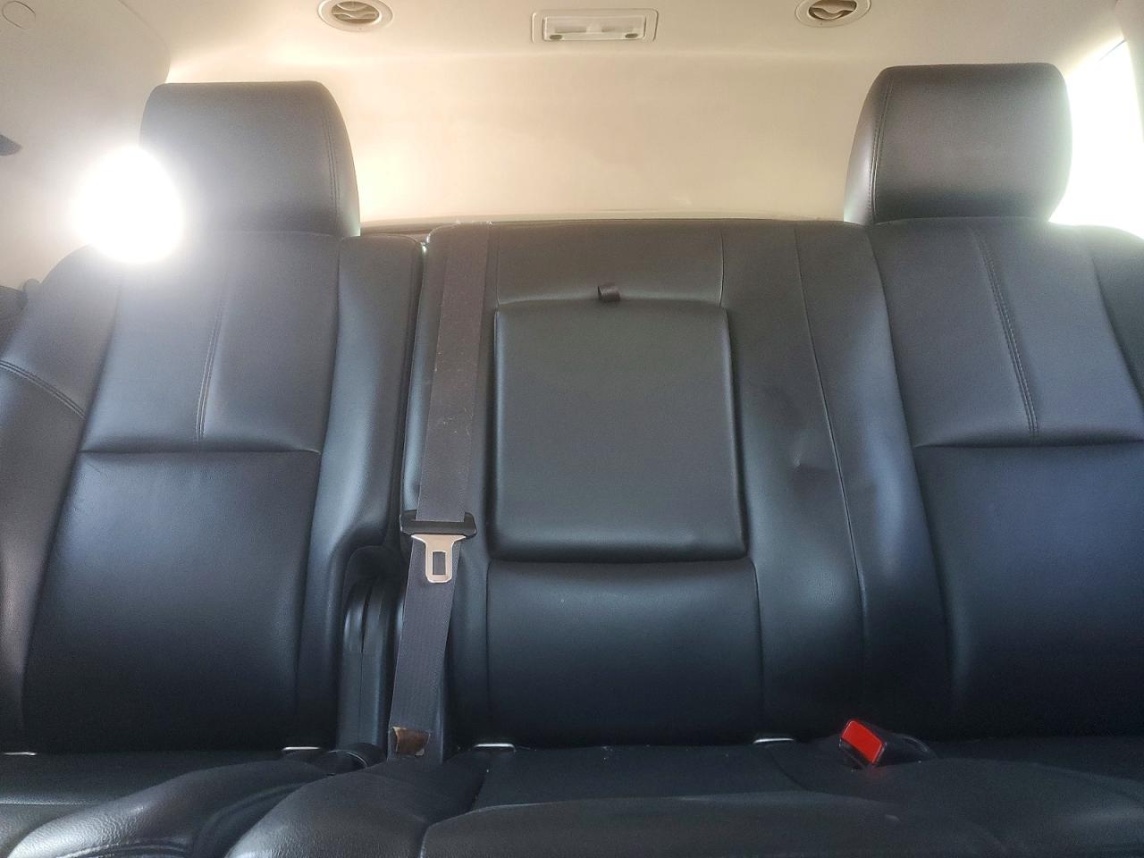 2013 Chevrolet Tahoe K1500 Lt Gray vin: 1GNSKBE01DR296985