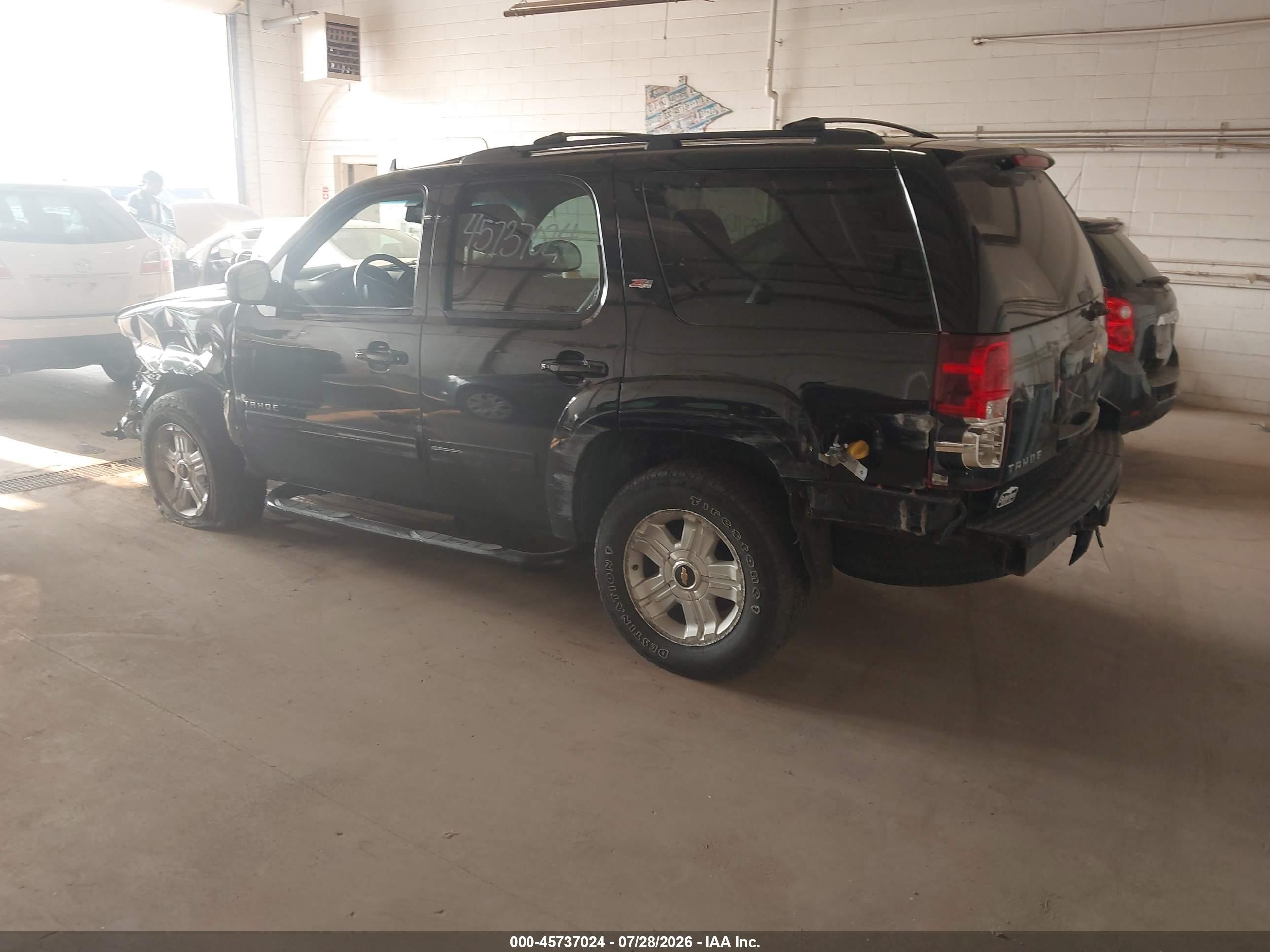 2011 Chevrolet Tahoe Lt Черный vin: 1GNSKBE02BR286236