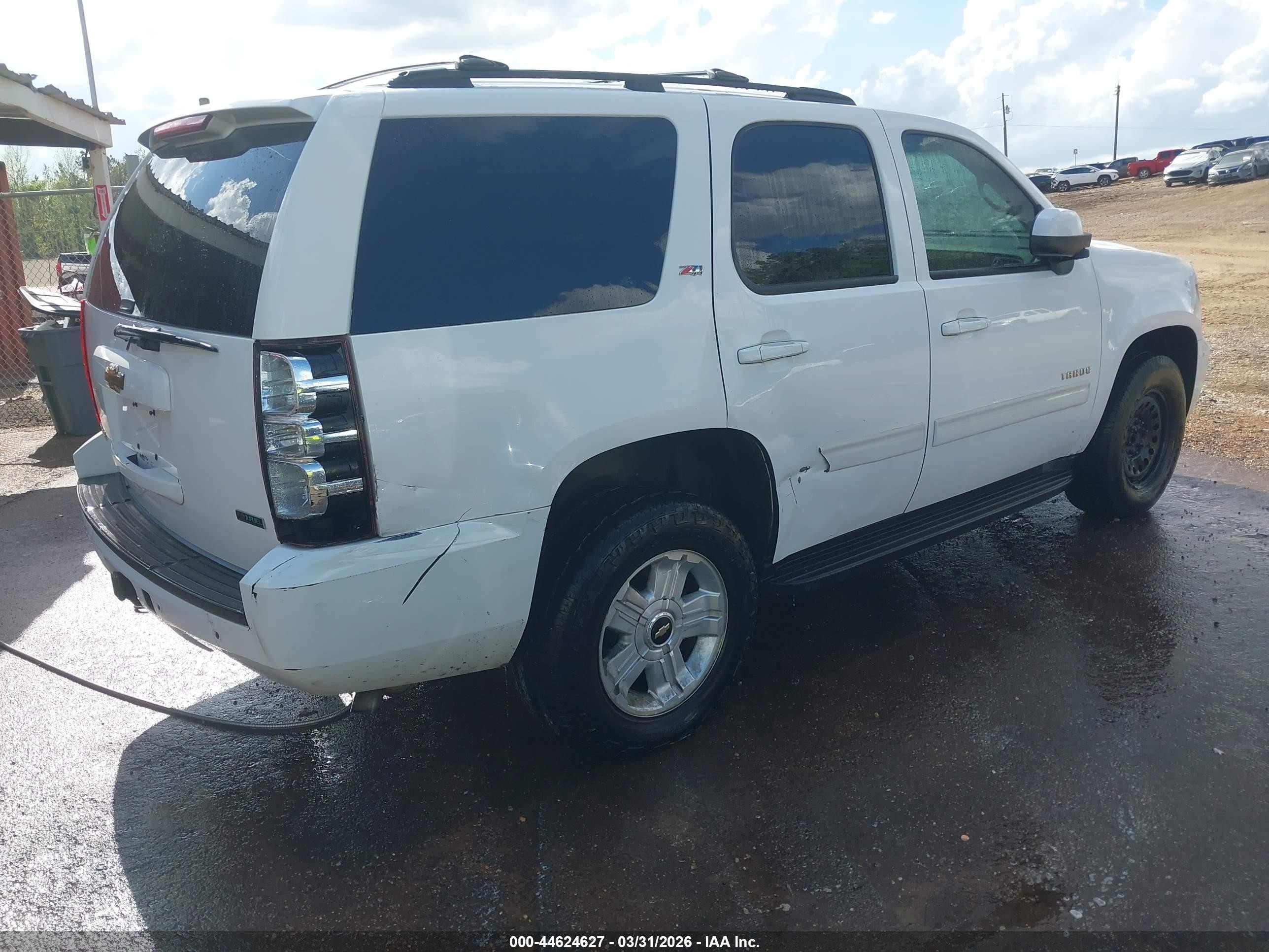 2011 Chevrolet Tahoe Lt Белый vin: 1GNSKBE02BR296345